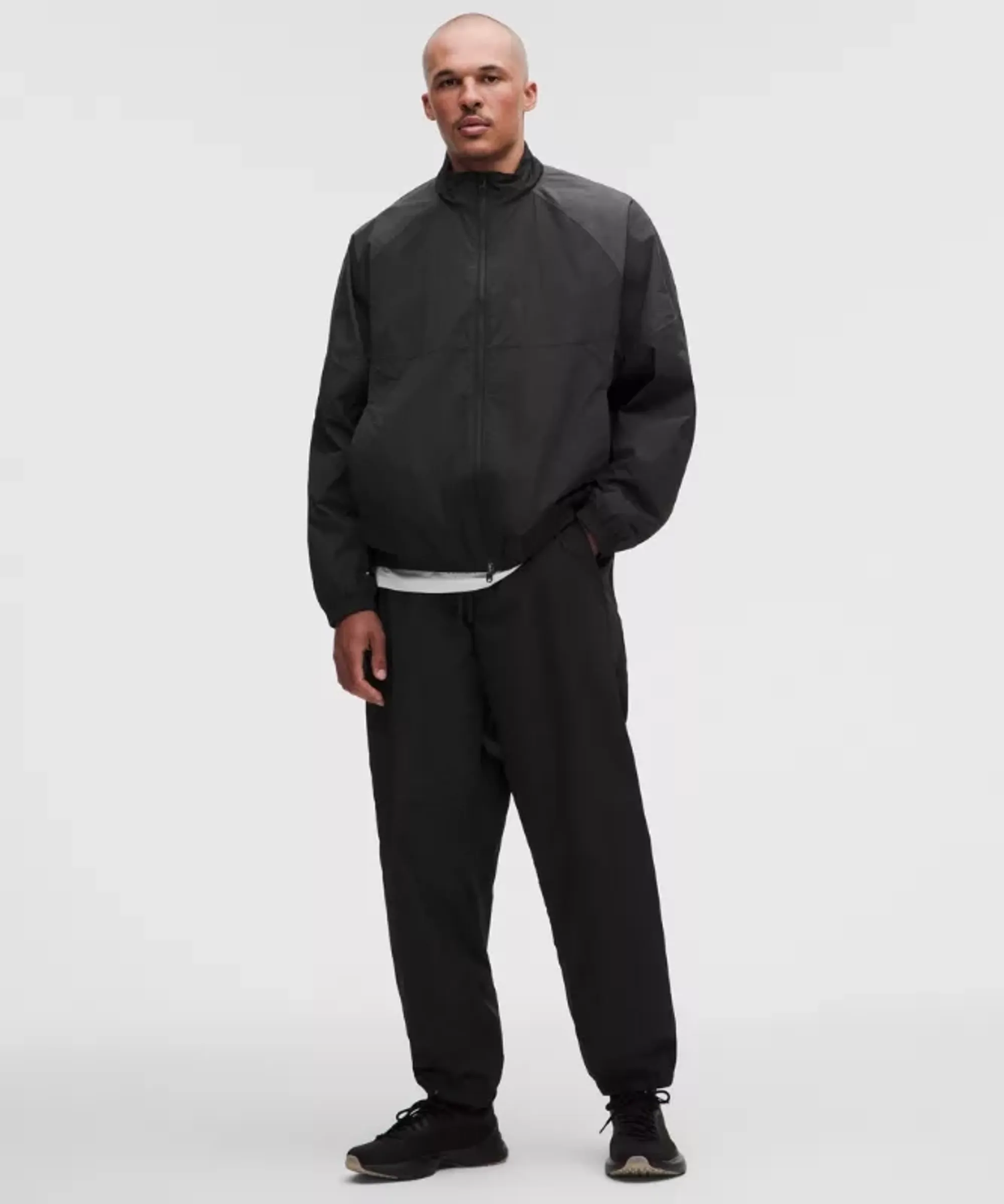 lululemon – Men's Nylon Relaxed Track Pants Regular – Color Black/Grey – Size Small
