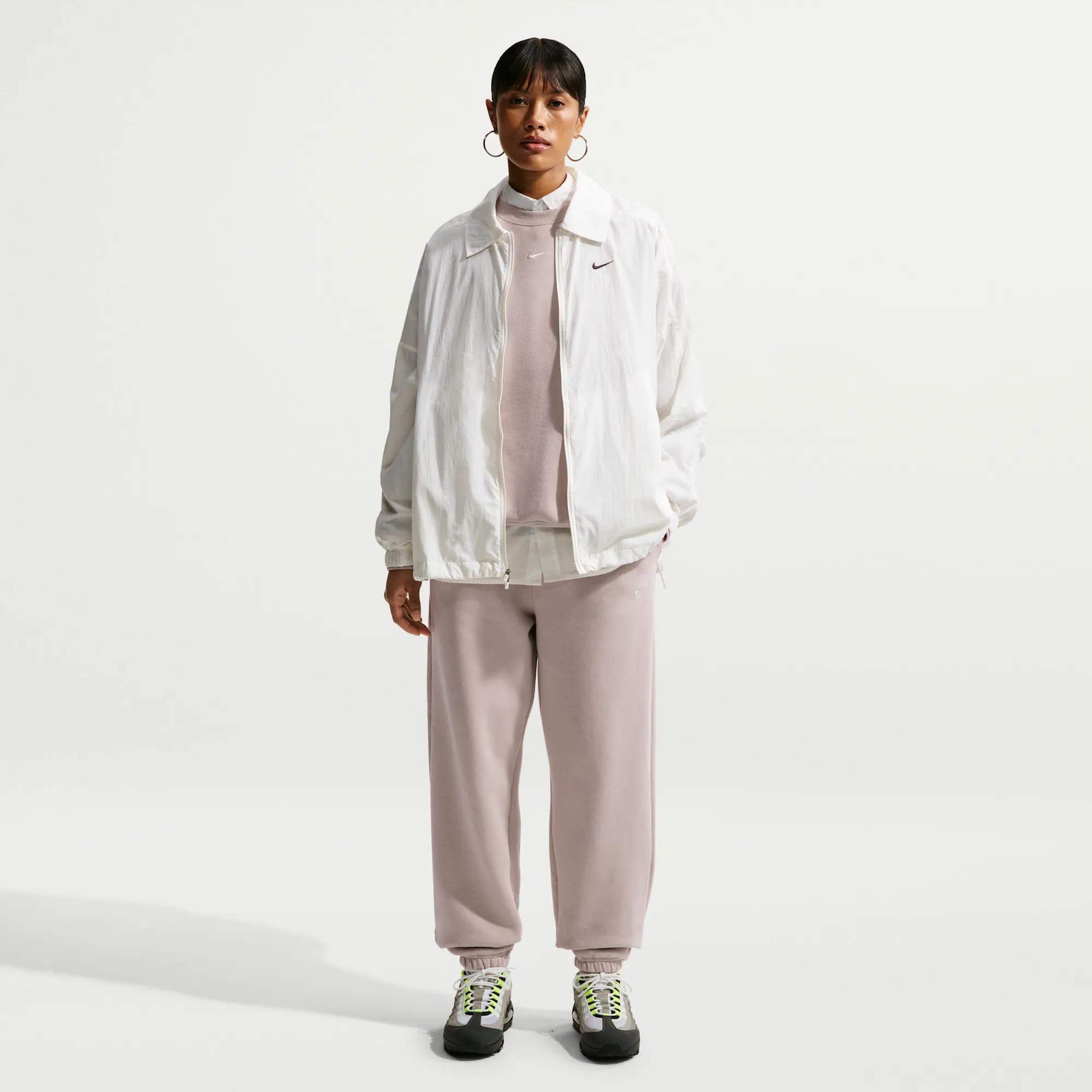 Nike Studio Medium Weight High-Rise Oversized Cuffed Trousers - Brown - Fleece