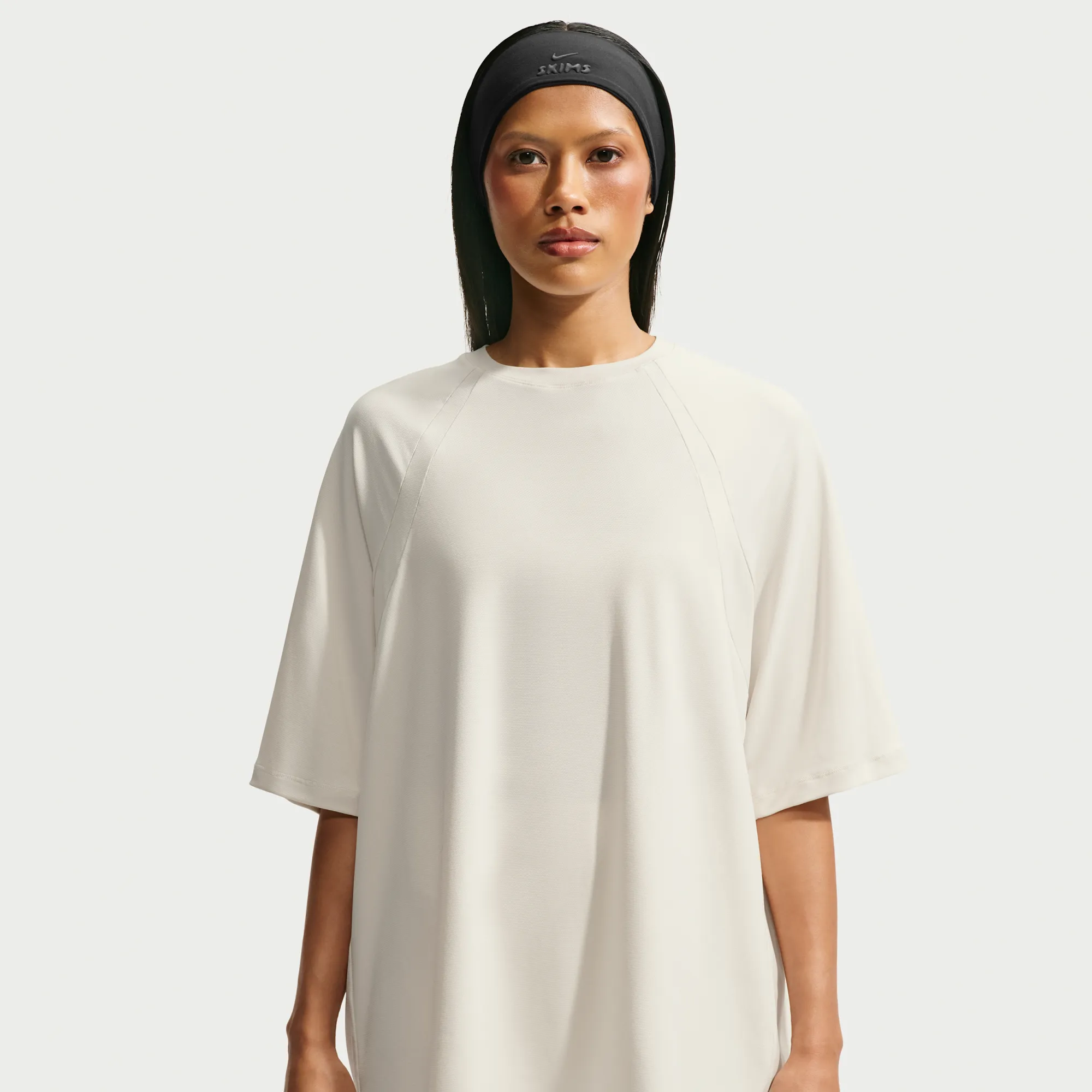 NikeSKIMS Airy Women's Oversized T-Shirt - NSKM Actv Ivory