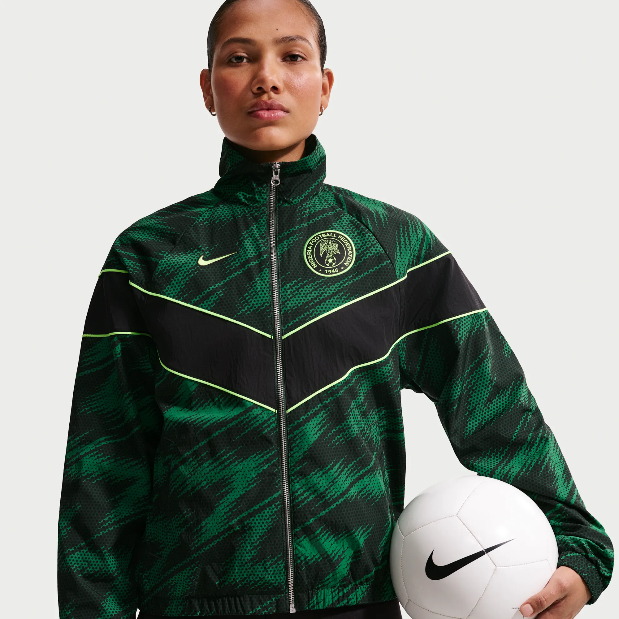 Nigeria Windrunner Women's Nike Football UV Woven Jacket - Green