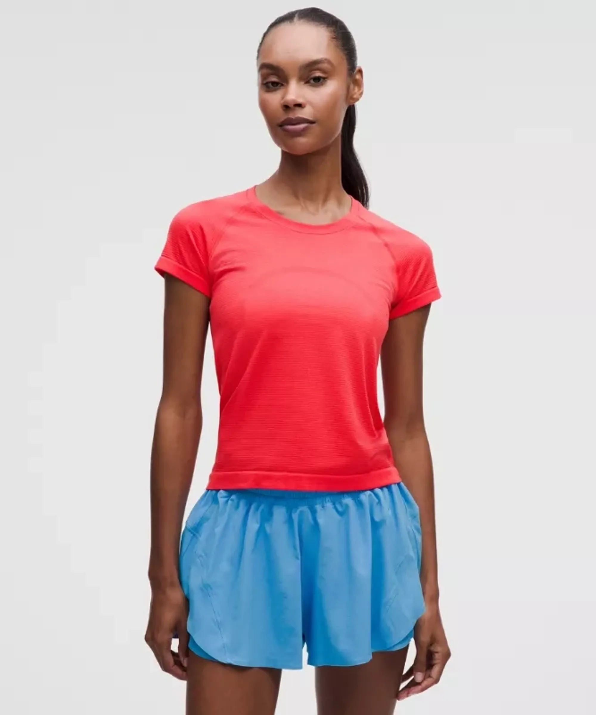 lululemon – Women's Swiftly Tech Short-Sleeve Shirt 2.0 Waist Length – Color Red – Size 2