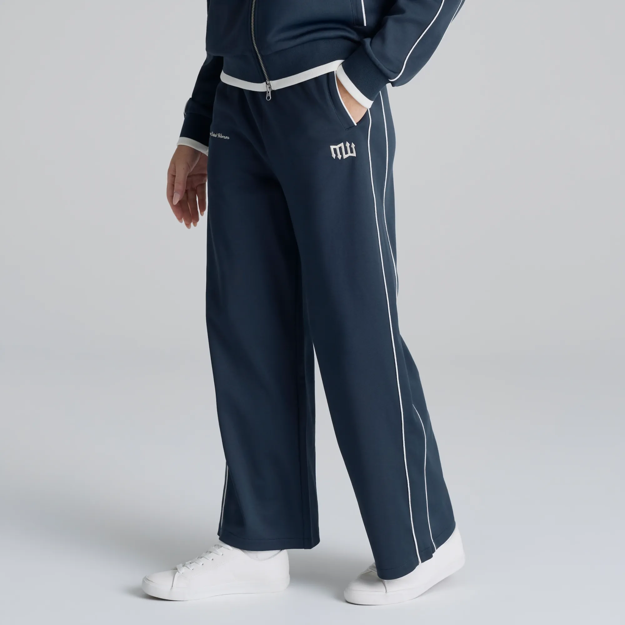 Manchester United Women Womens Tracksuit Bottoms Navy