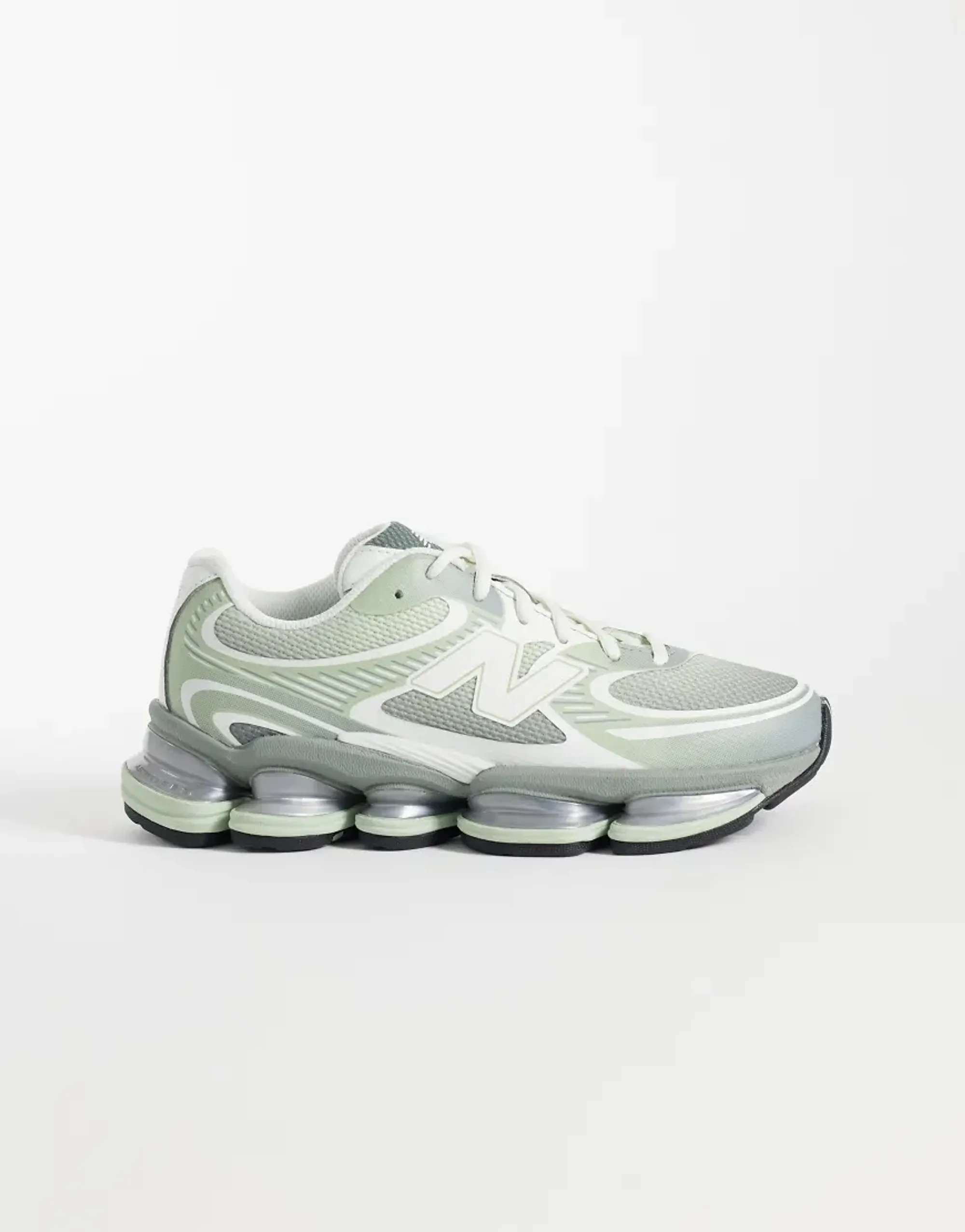 New Balance 2000 Trainers In Light Green-Silver
