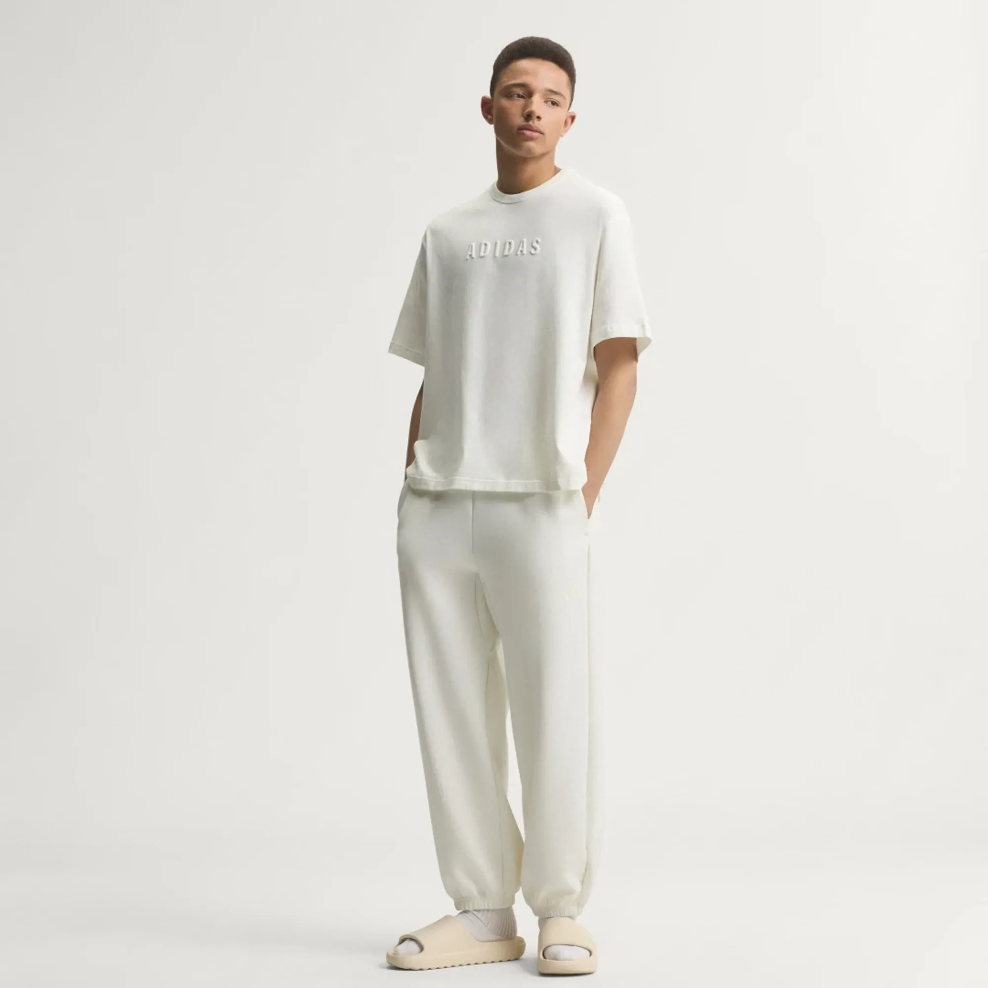 adidas SOFT LUX GRAPHIC T-Shirt