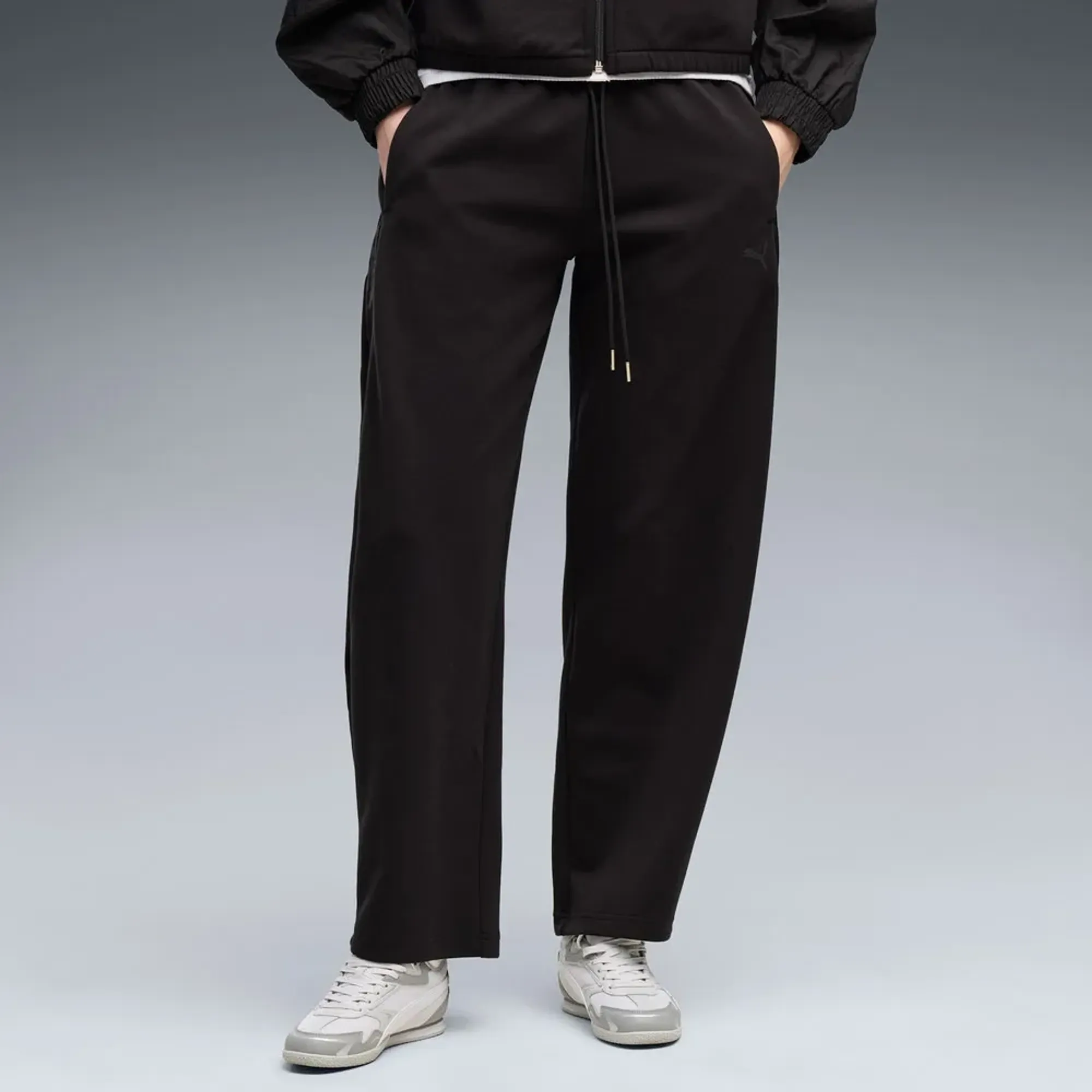 PUMA HER Relaxed Barrel Leg Pants Women in Black | Size Large