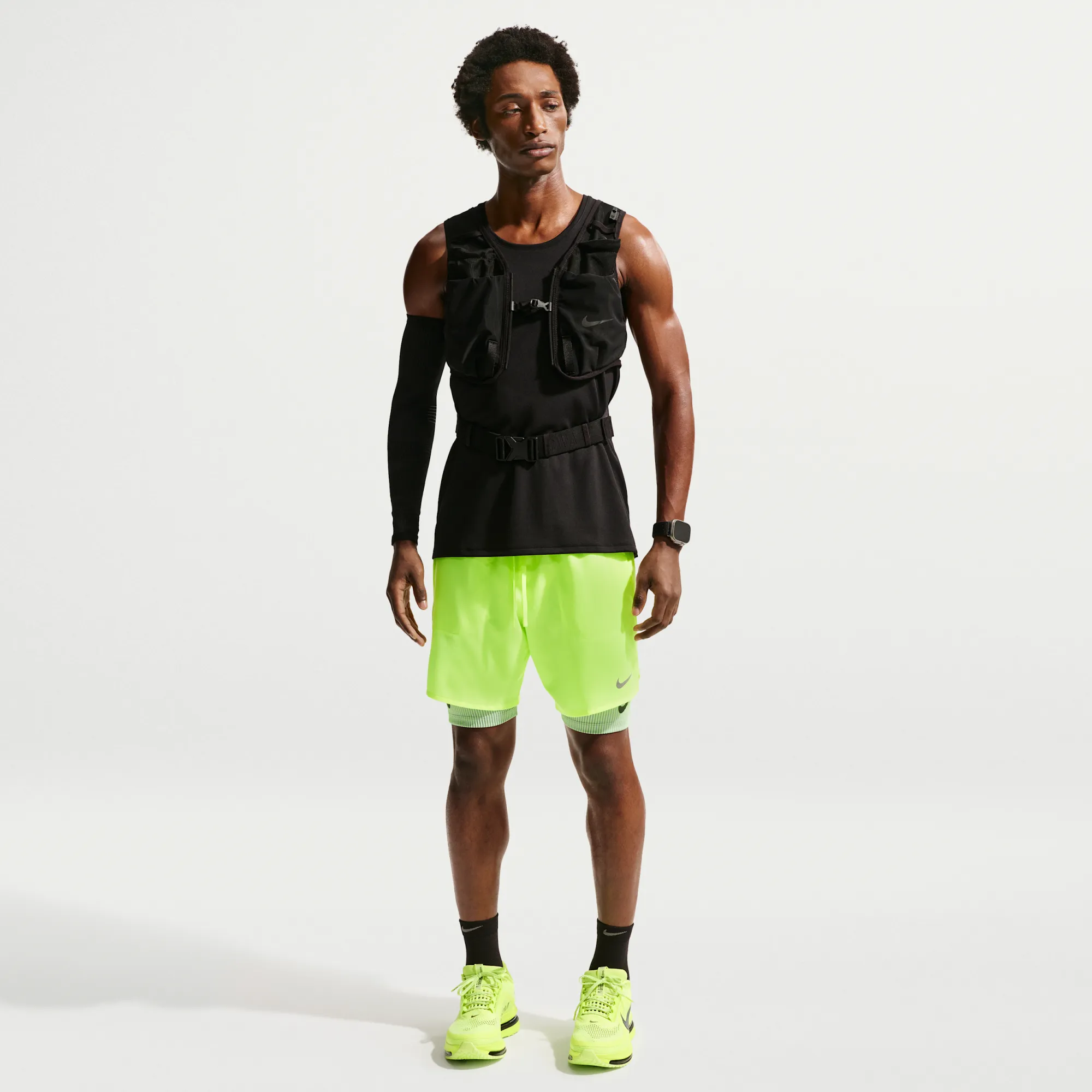 Nike STRIDE 7IN Running shorts Men - neon yellow, silver