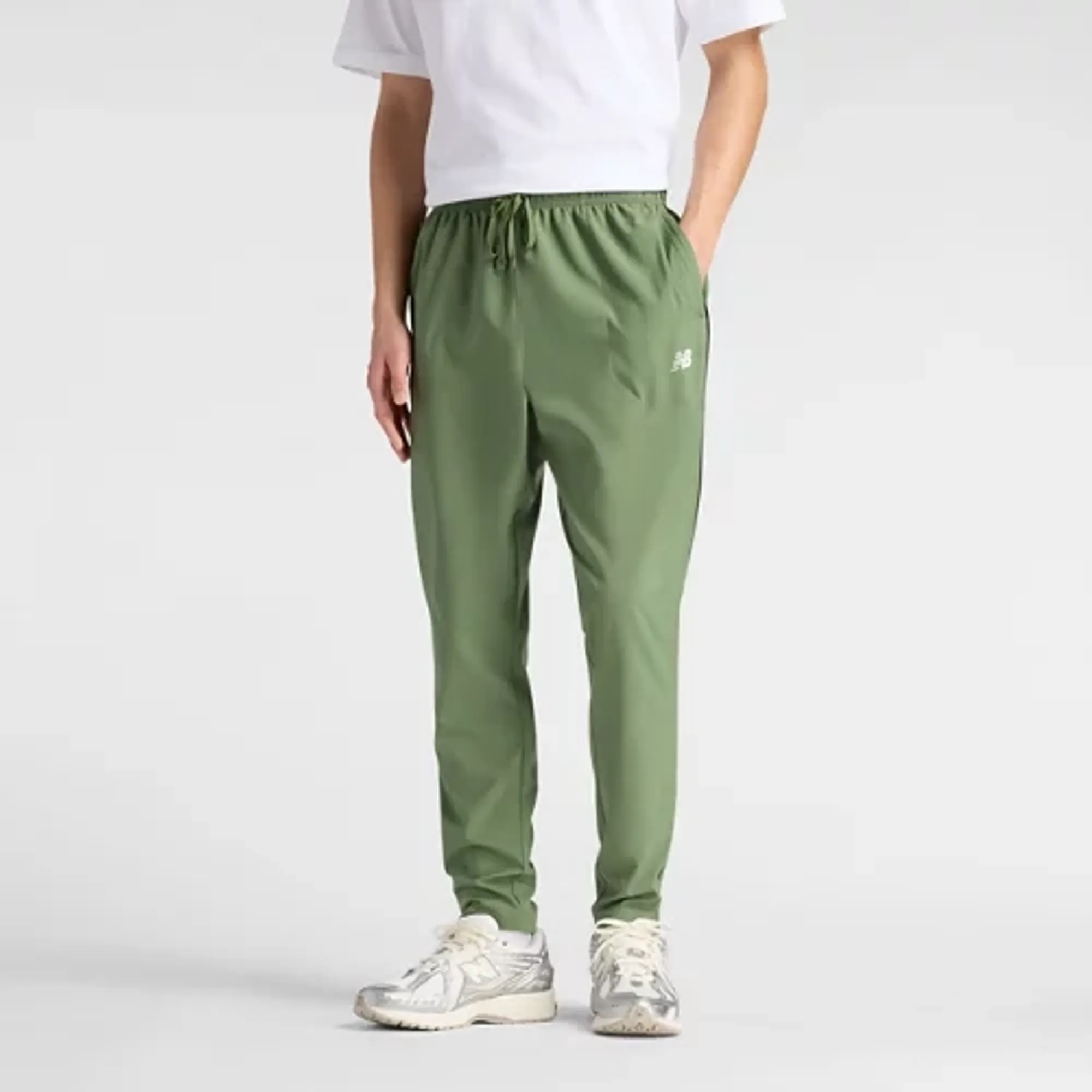 New Balance Men's Sport Woven Pant in Green/White Polyester