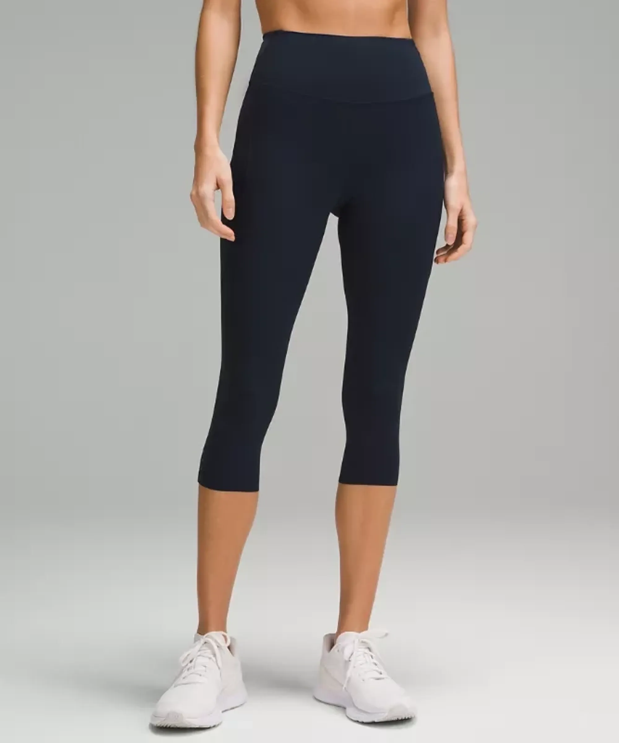 lululemon – Women's Fast and Free High-Rise Crop Leggings 5 Pocket – 19" – Color Blue – Size 0