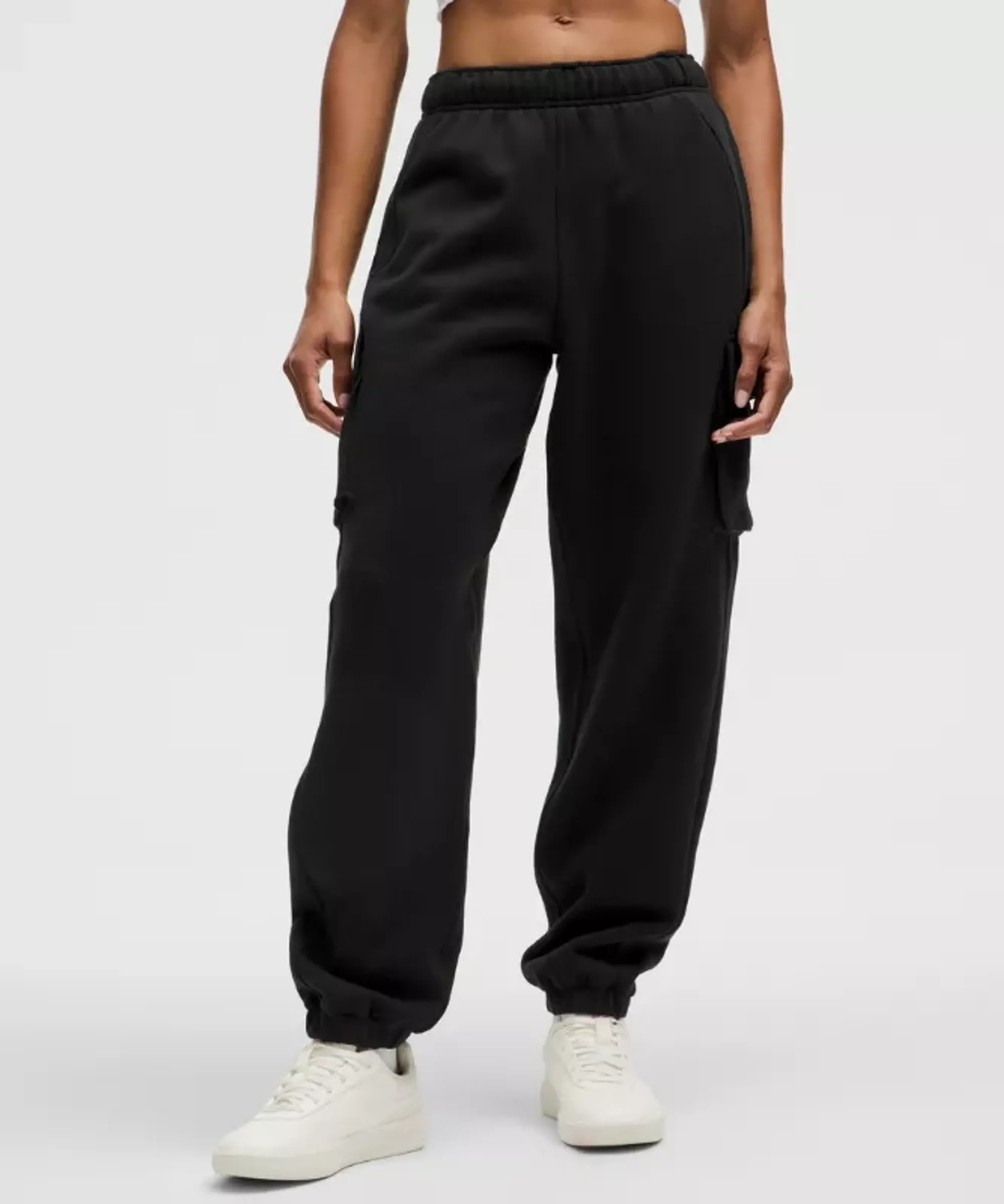 lululemon – Women's Scuba Mid-Rise Oversized Cargo Jogger Regular – Color Black – Size 2XS