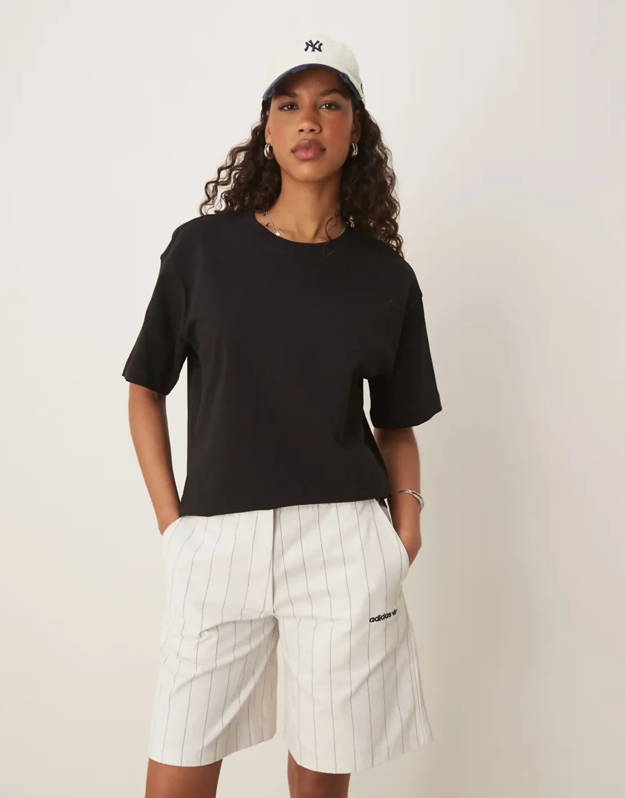 Adidas Originals Shorts In Cream Pinstripe-Navy