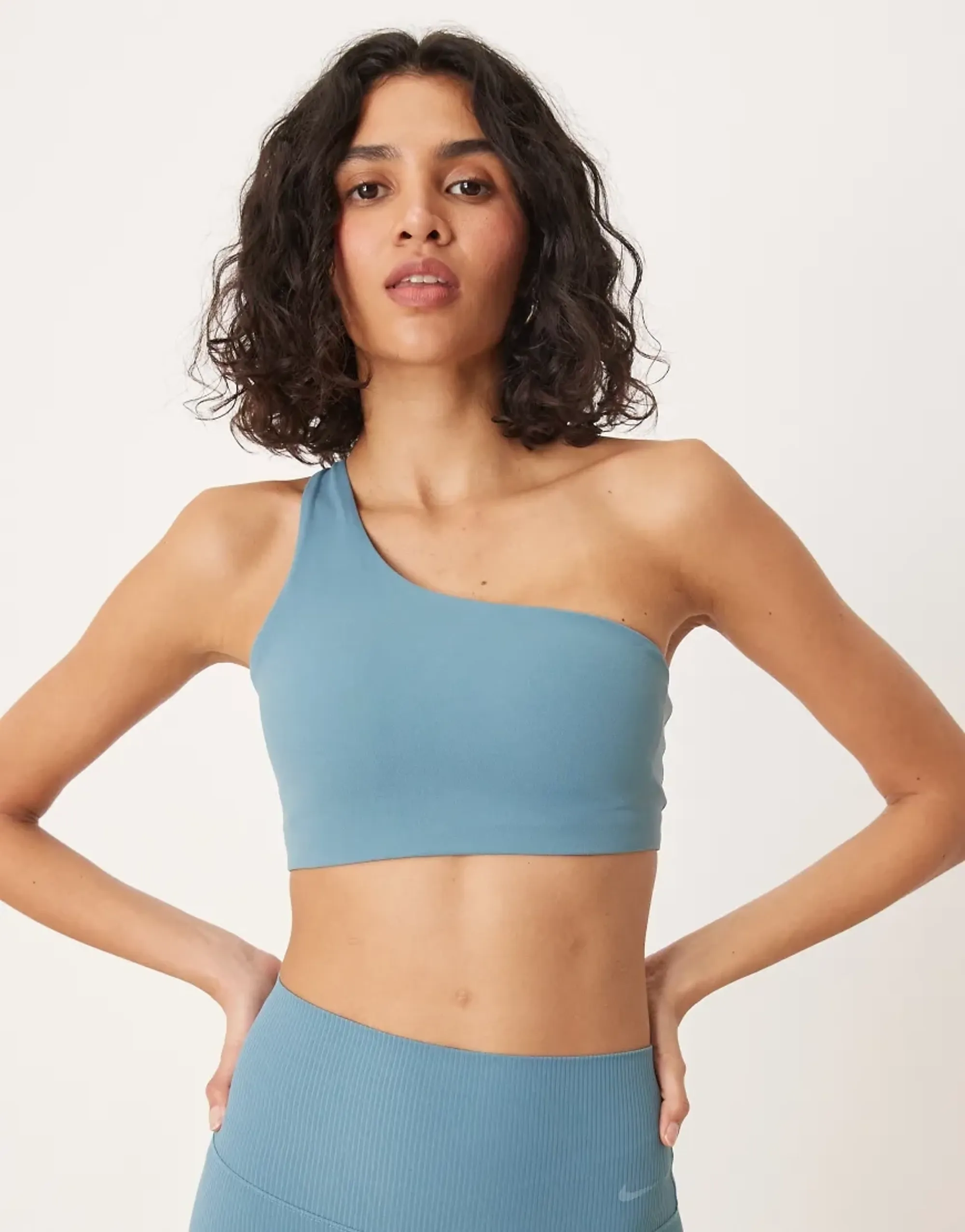 Nike Training Zenvy Dri-Fit Soft Touch Asymmetric Sports Bra In Blue