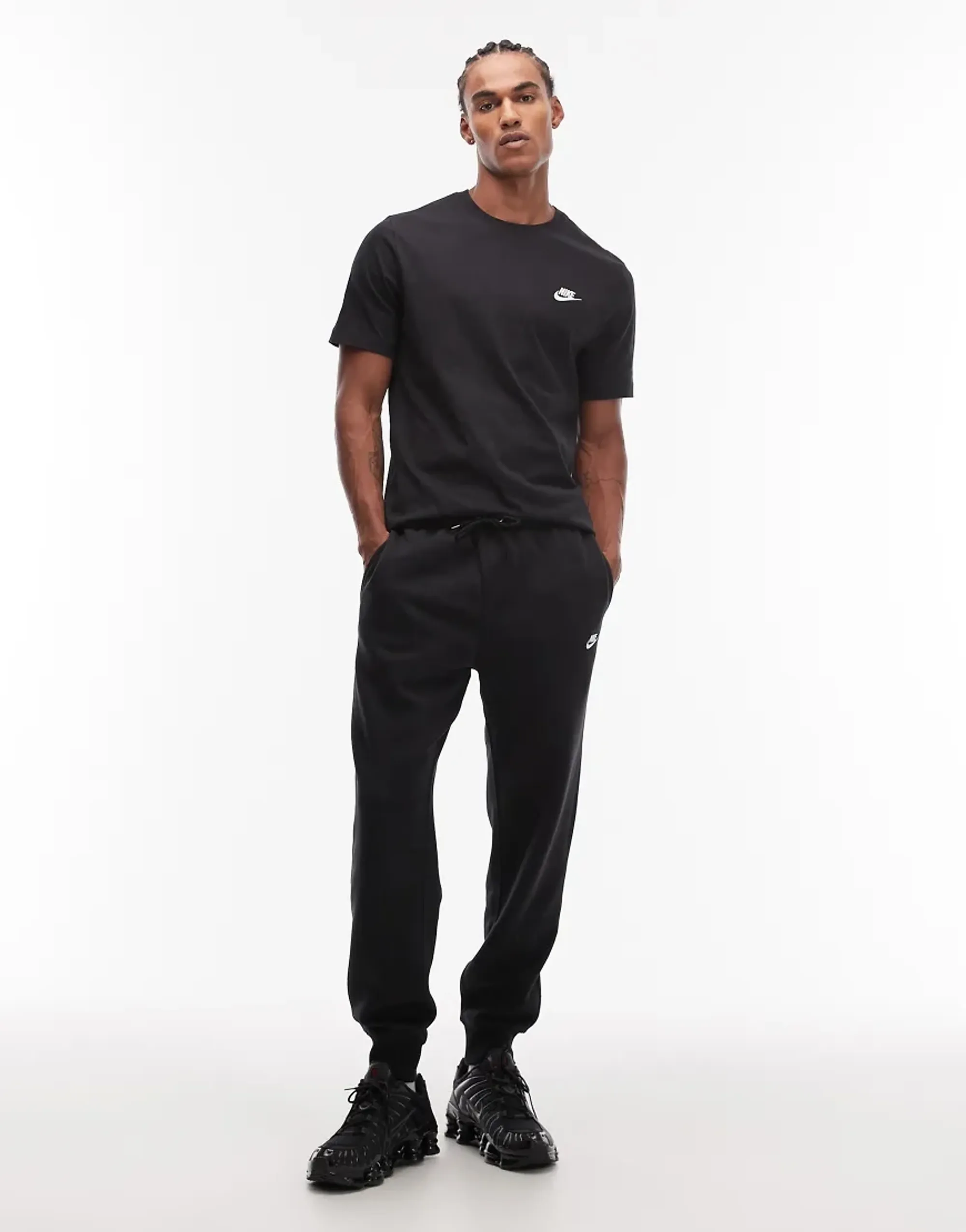 Nike Club Cuffed Fleece Joggers In Black