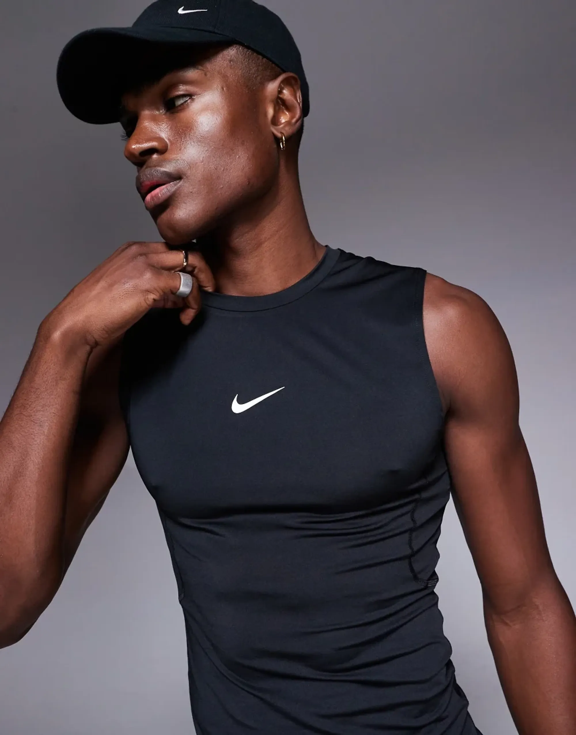 Nike Training Pro Dri-Fit Muscle Fit Vest In Black