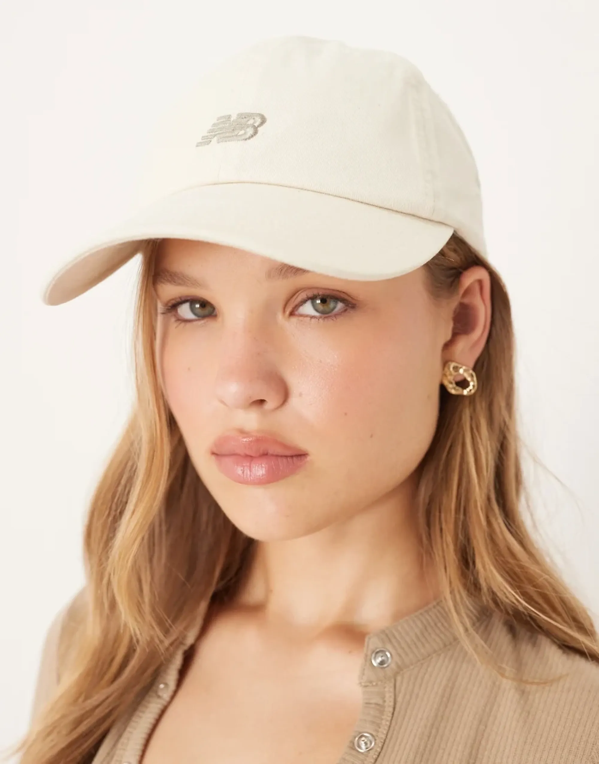 New Balance Logo Cap In Off White