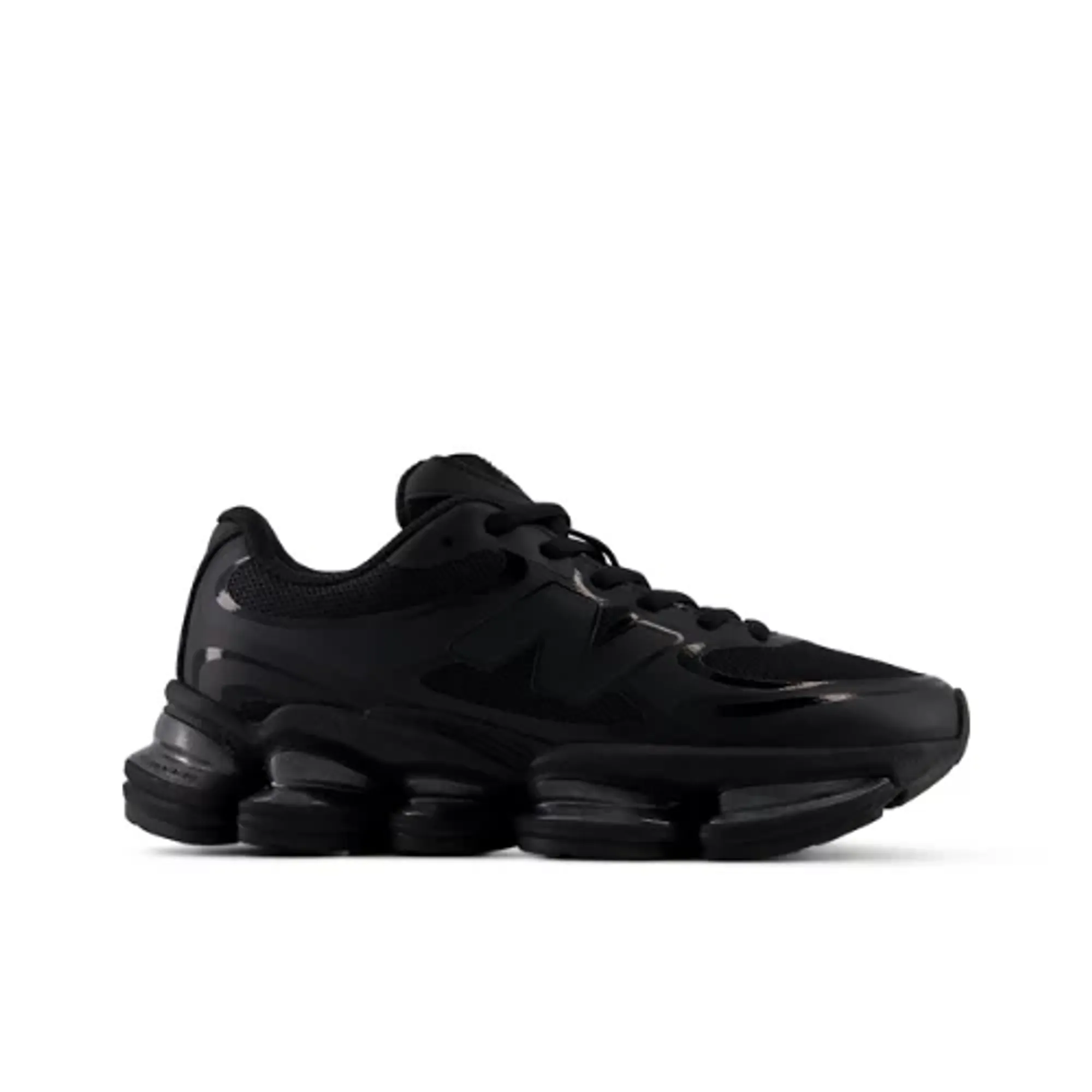 New Balance Kids 2000 Lace in Black Synthetic
