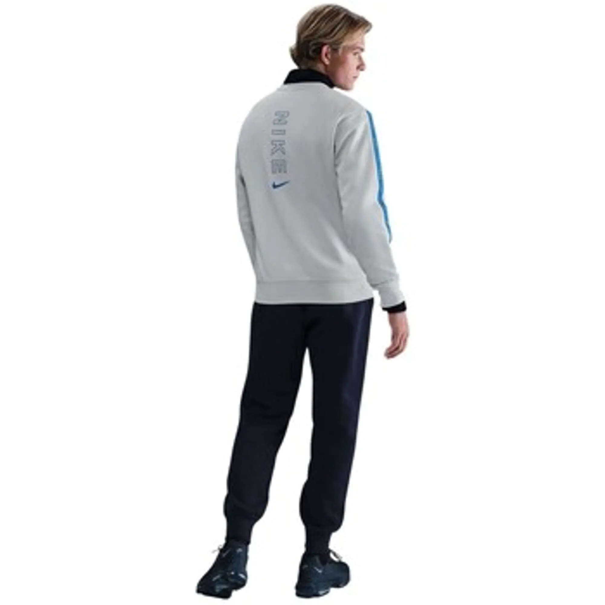 Nike  GT21801  men's Sweatshirt in Grey