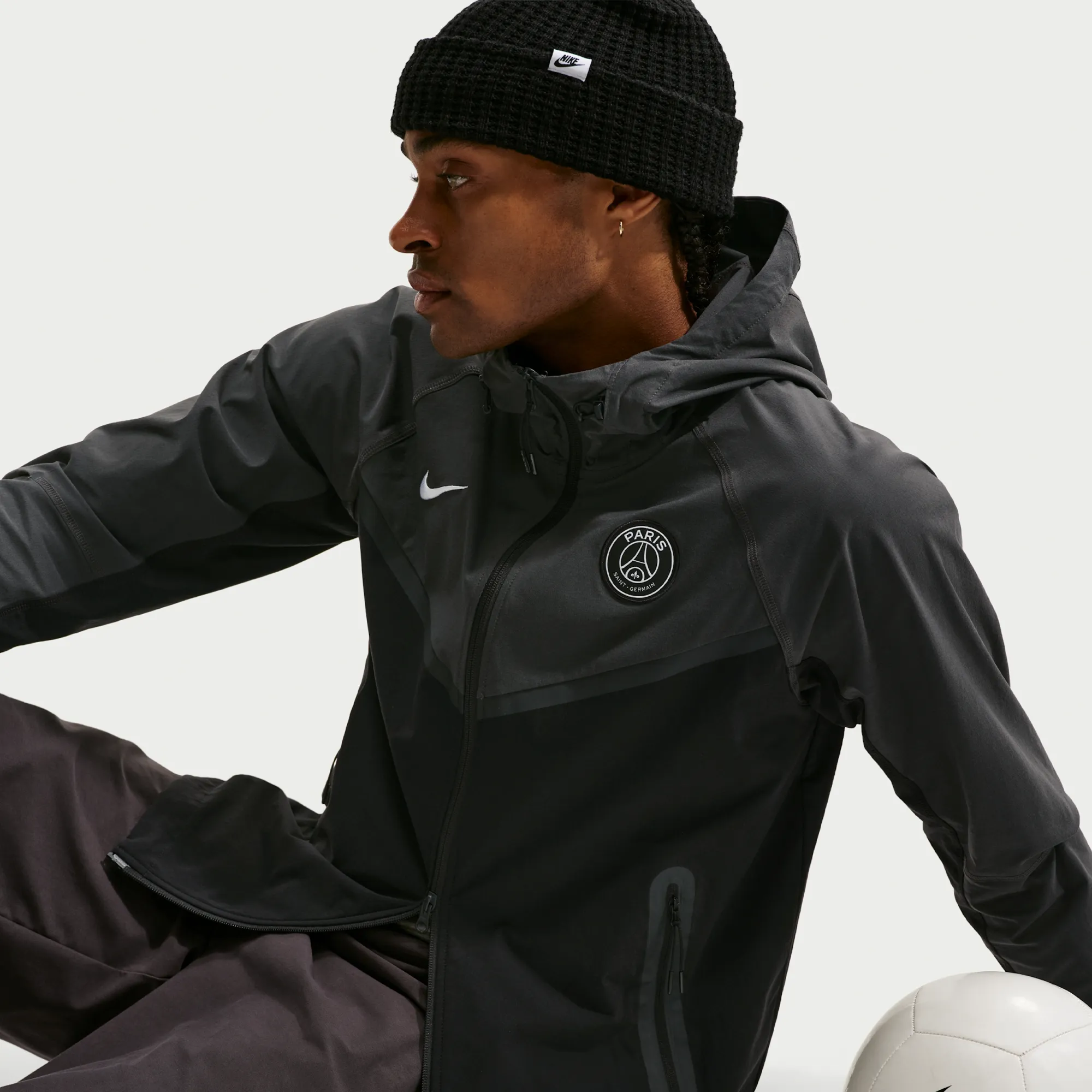 Nike Paris Saint-Germain 26/27 Tech Woven Windrunner Jacket