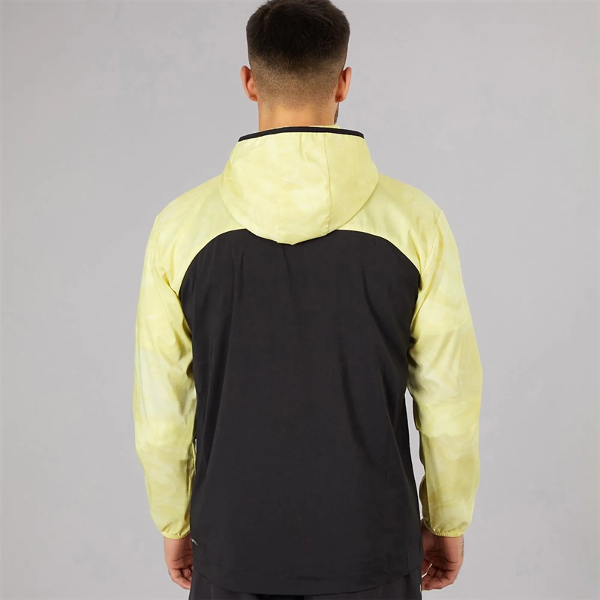 Puma Mens Run Lightweight Marble Running Jacket Black/Yellow