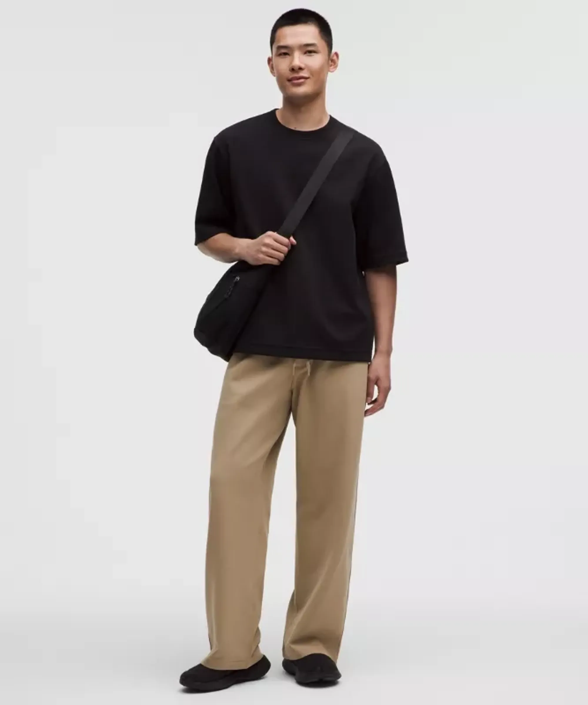 lululemon – Men's Grand Standard Trousers Regular – Color Khaki – Size Small