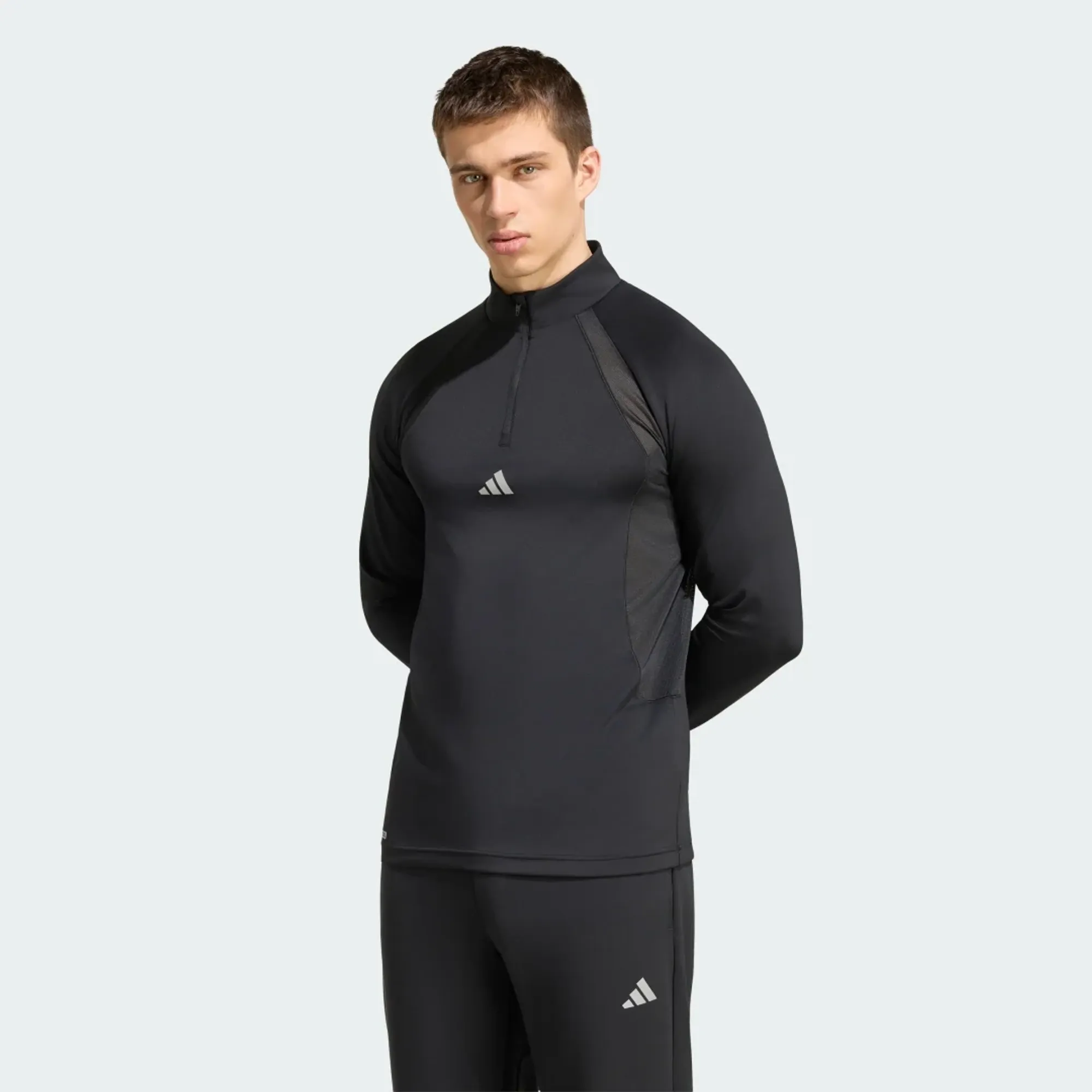 adidas TECH APPAREL 1/4 ZIP Sweatshirt