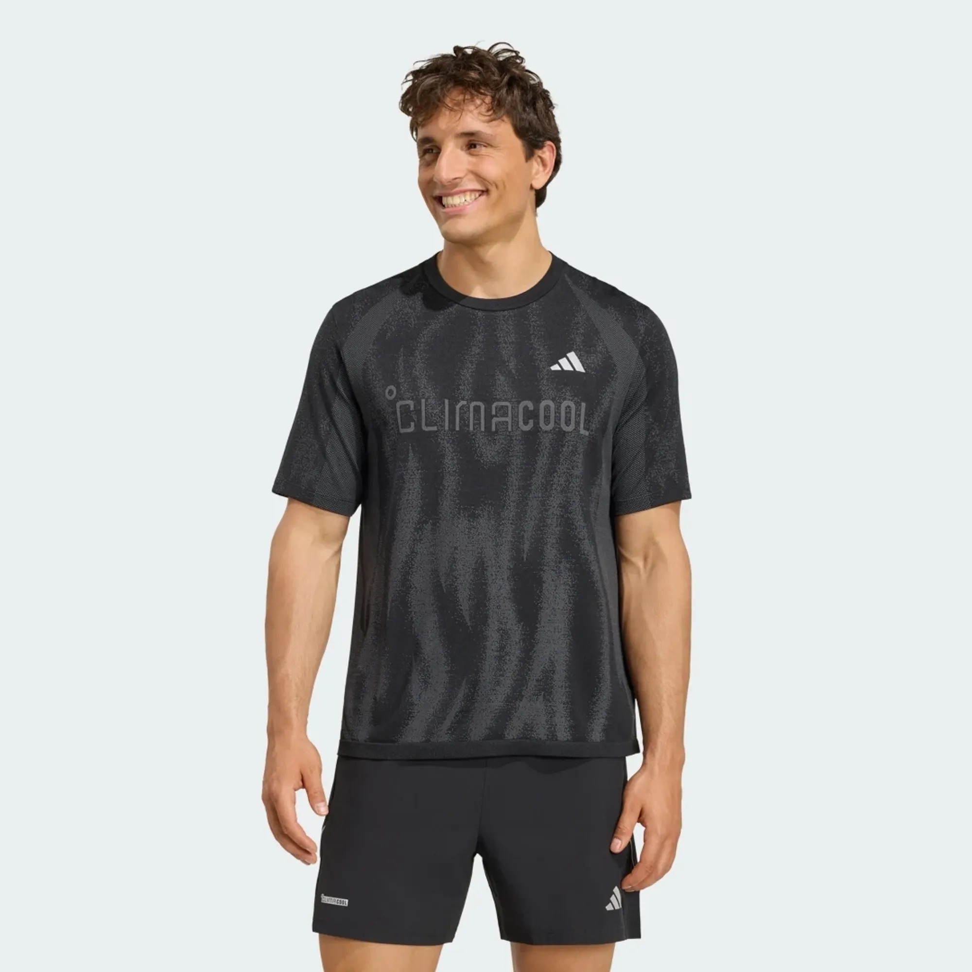 adidas TECH APPAREL SEAMLESS T-SHIRT