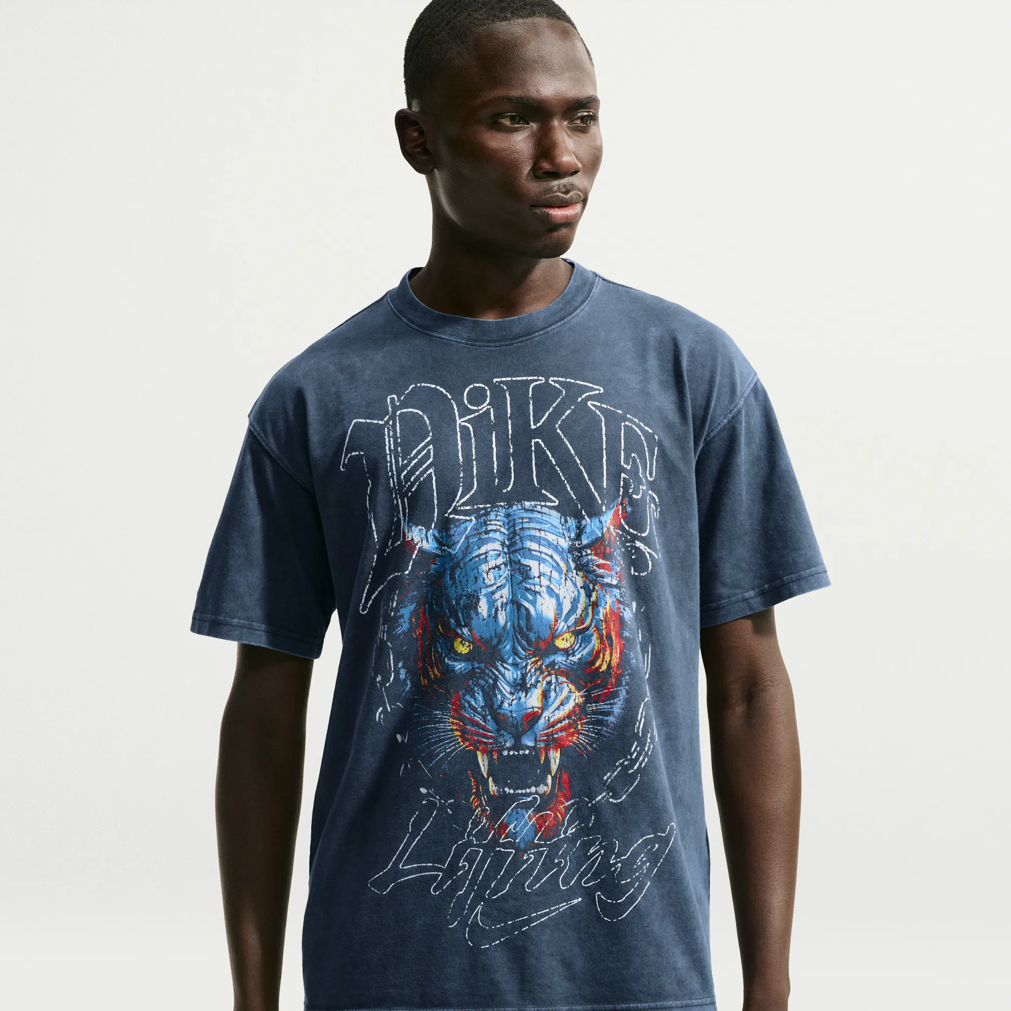 Nike Men's T-Shirt - Obsidian