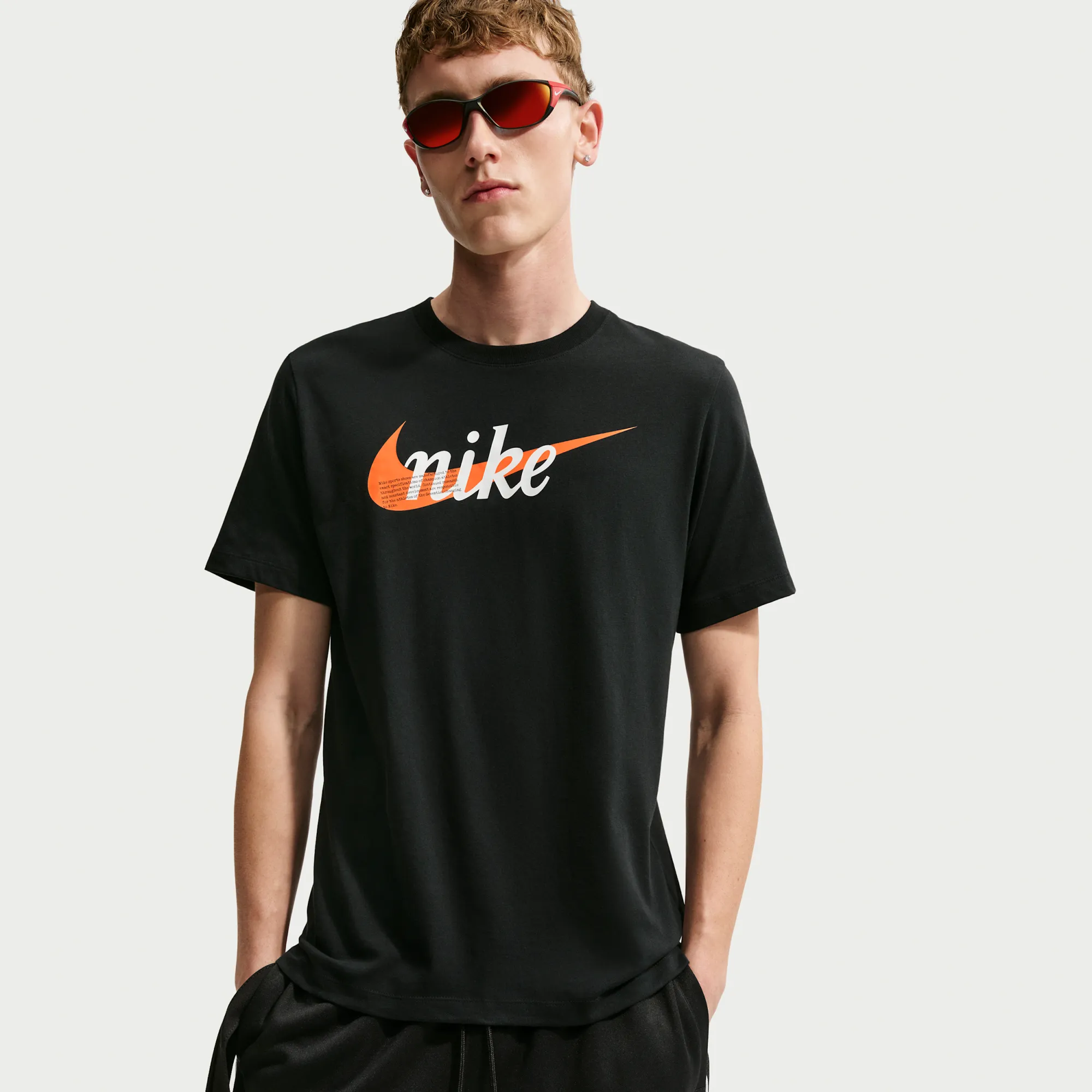 Nike Men's T-Shirt - Black