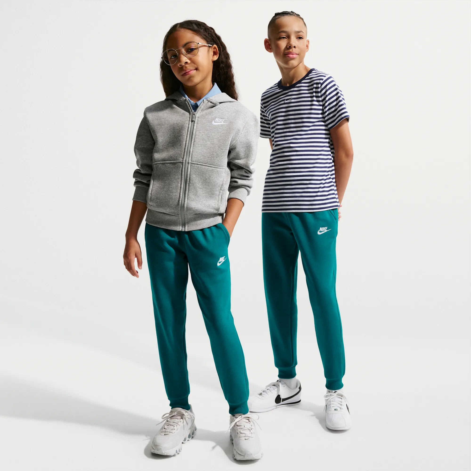 Nike Club Fleece Older Kids' Joggers - Blue - Fleece