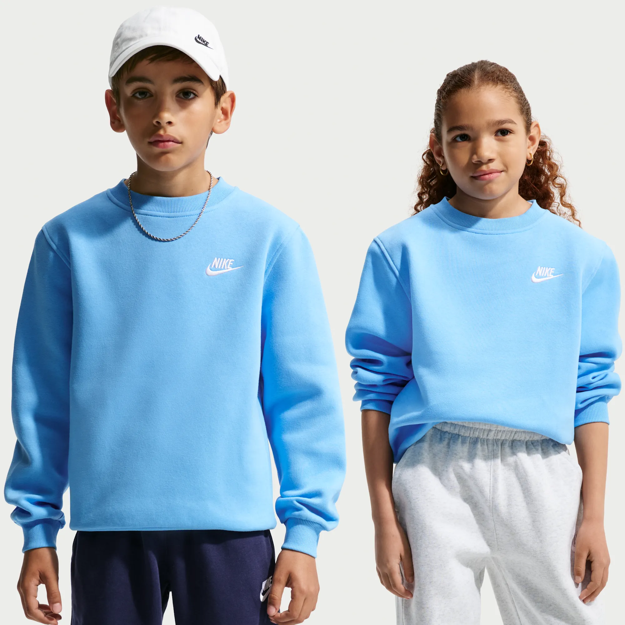 Nike Club Fleece Older Kids' Sweatshirt - Blue - Fleece