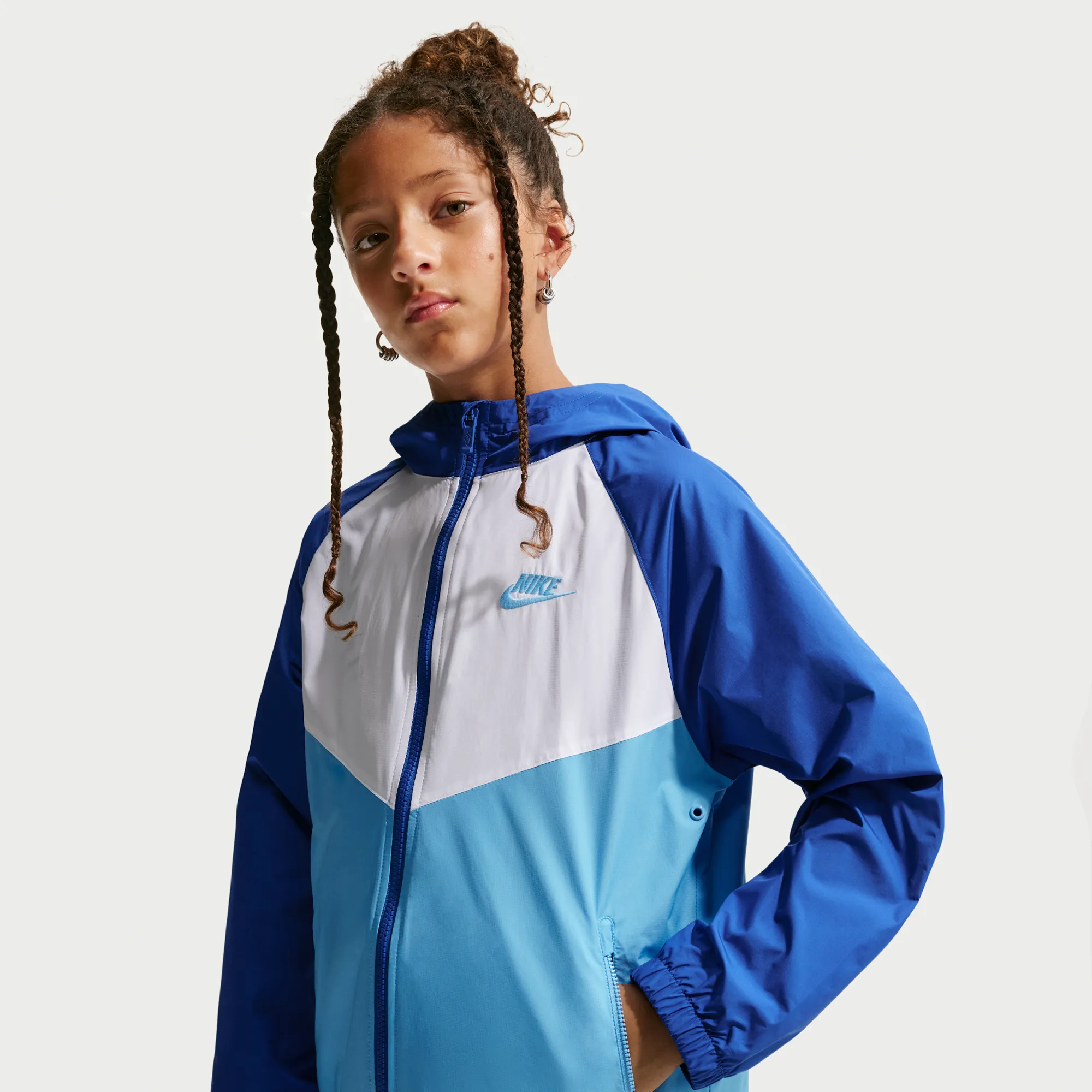 Nike Windrunner Older Kids' Hooded Repel Jacket - Blue