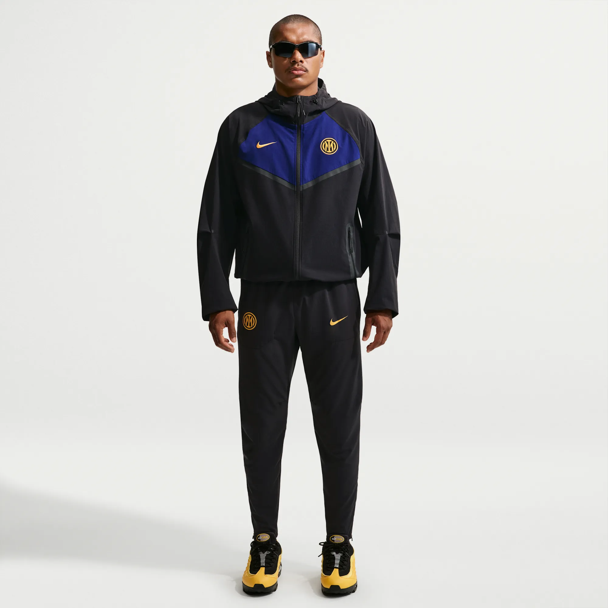 Inter Milan City Side Men's Nike Football Pants - Black