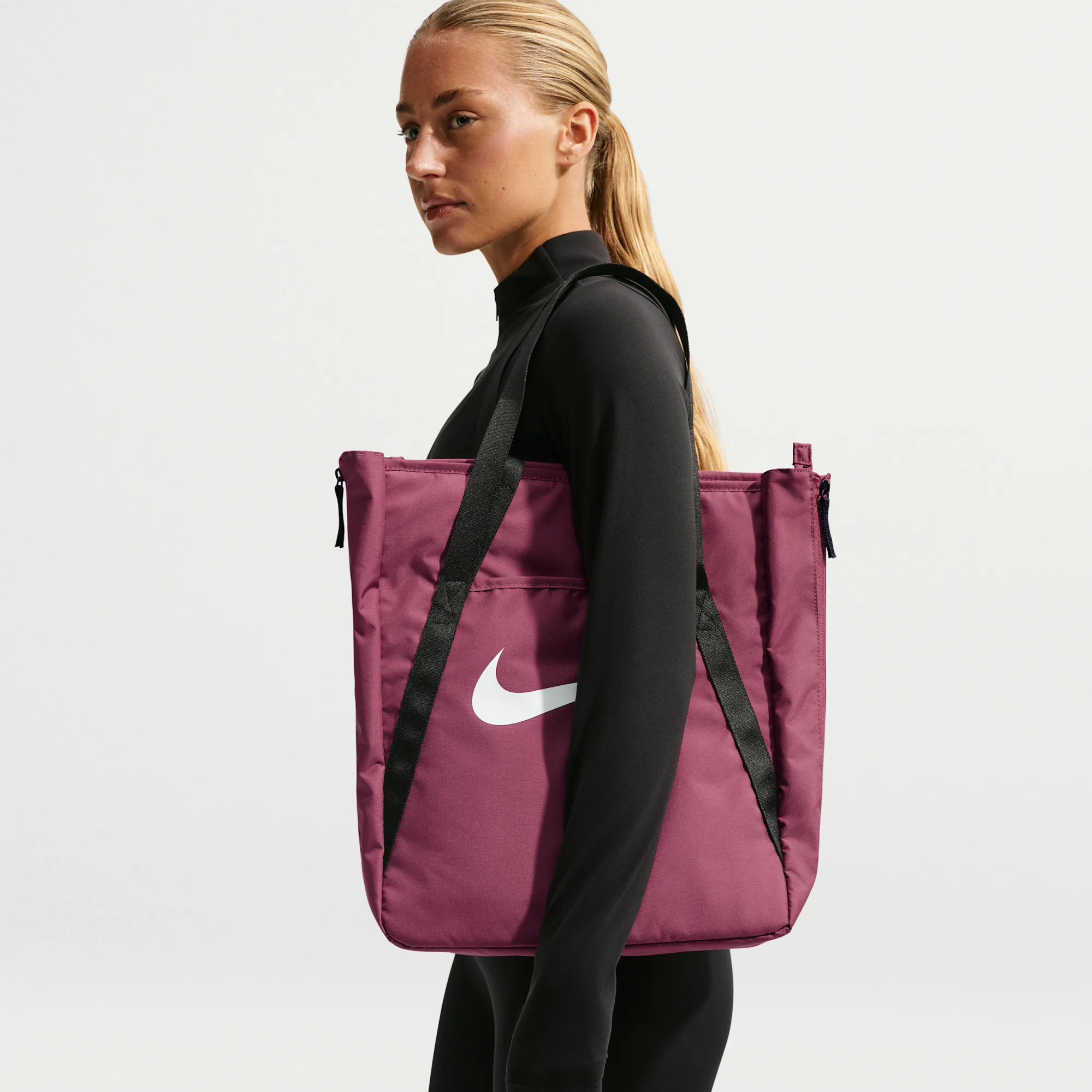 Nike Gym Tote (28L) - Red