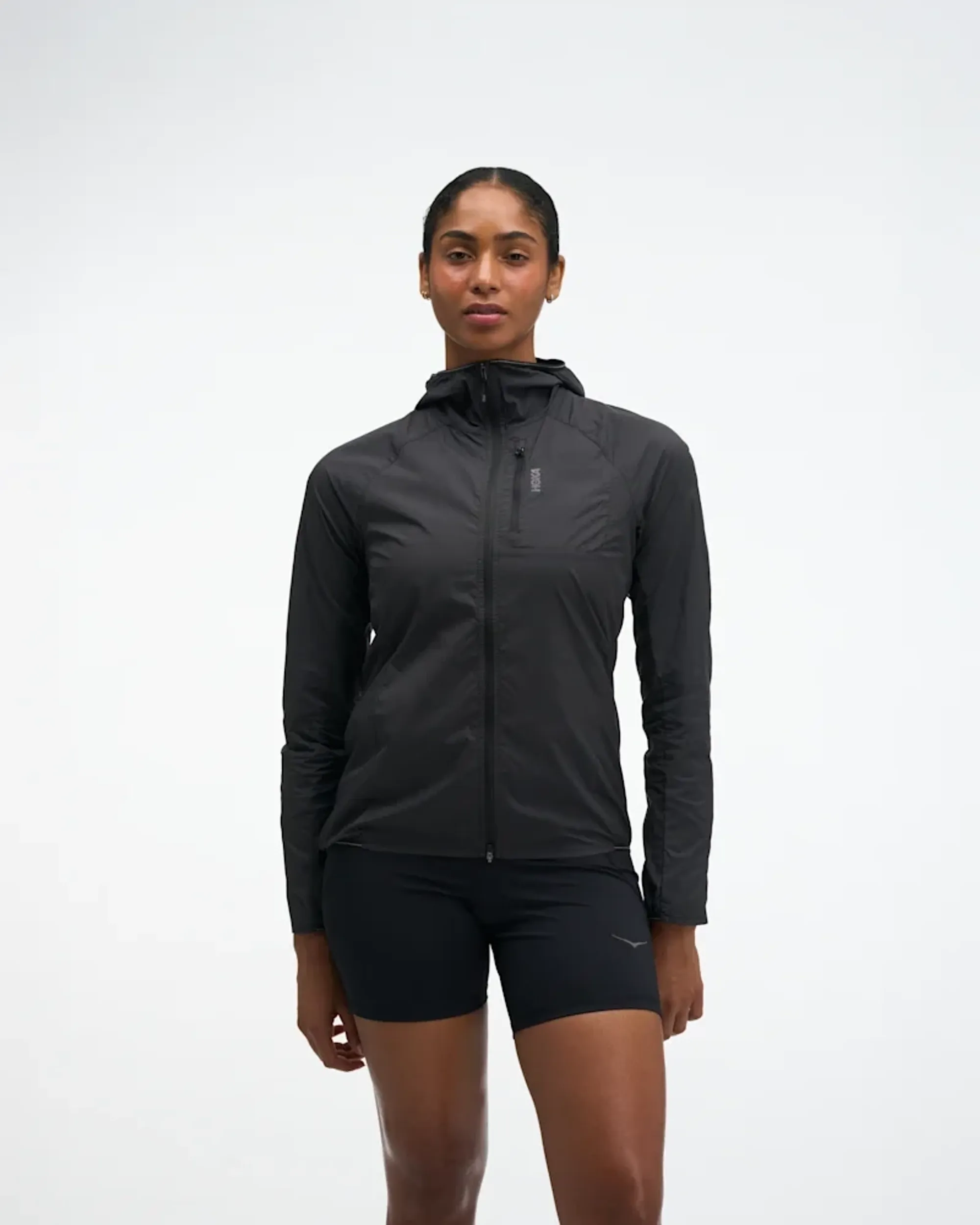 Hoka Women's Skyflow Wind Jacket In Black
