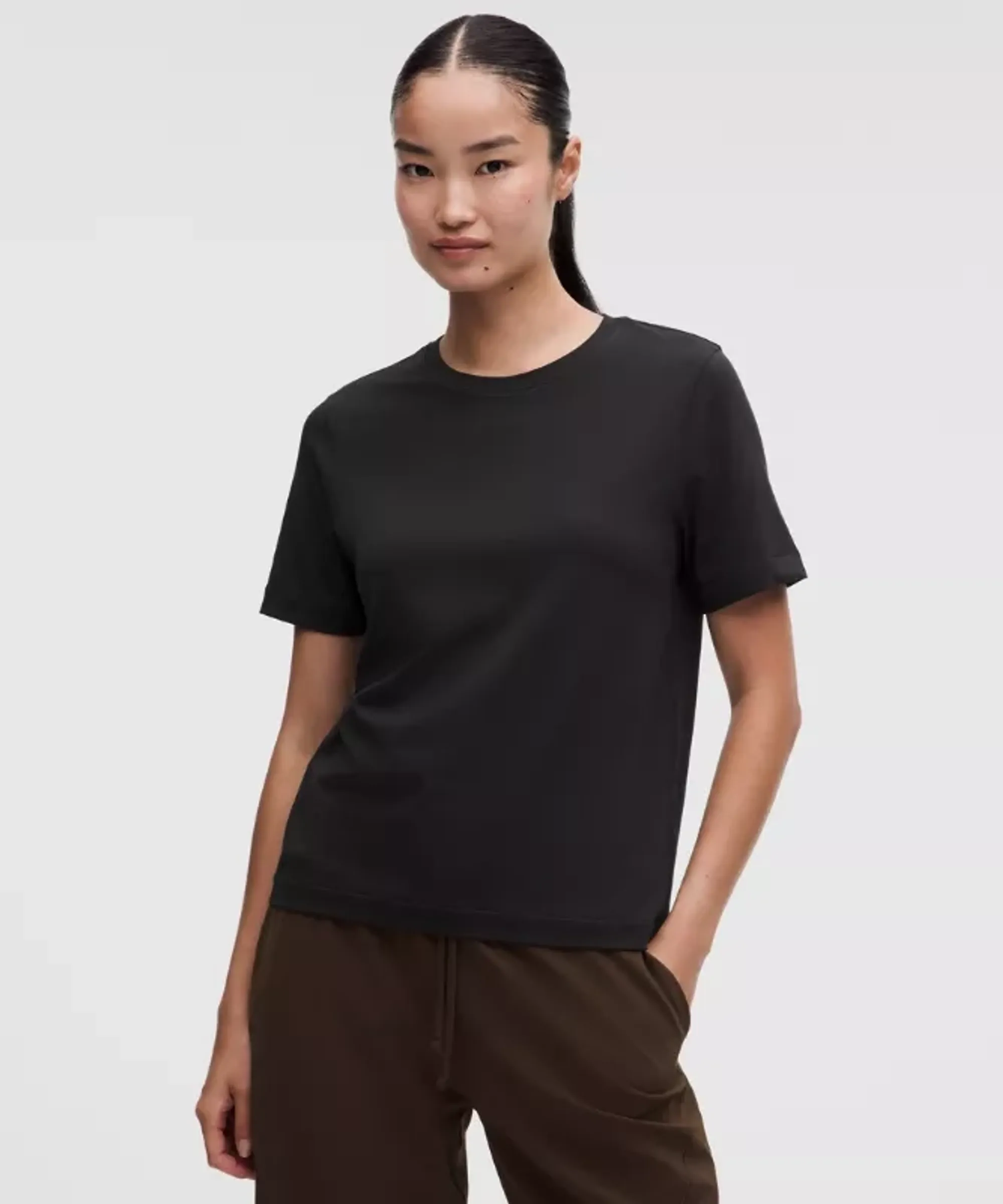lululemon – Women's The Classic Jersey Tee – Color Black – Size Small