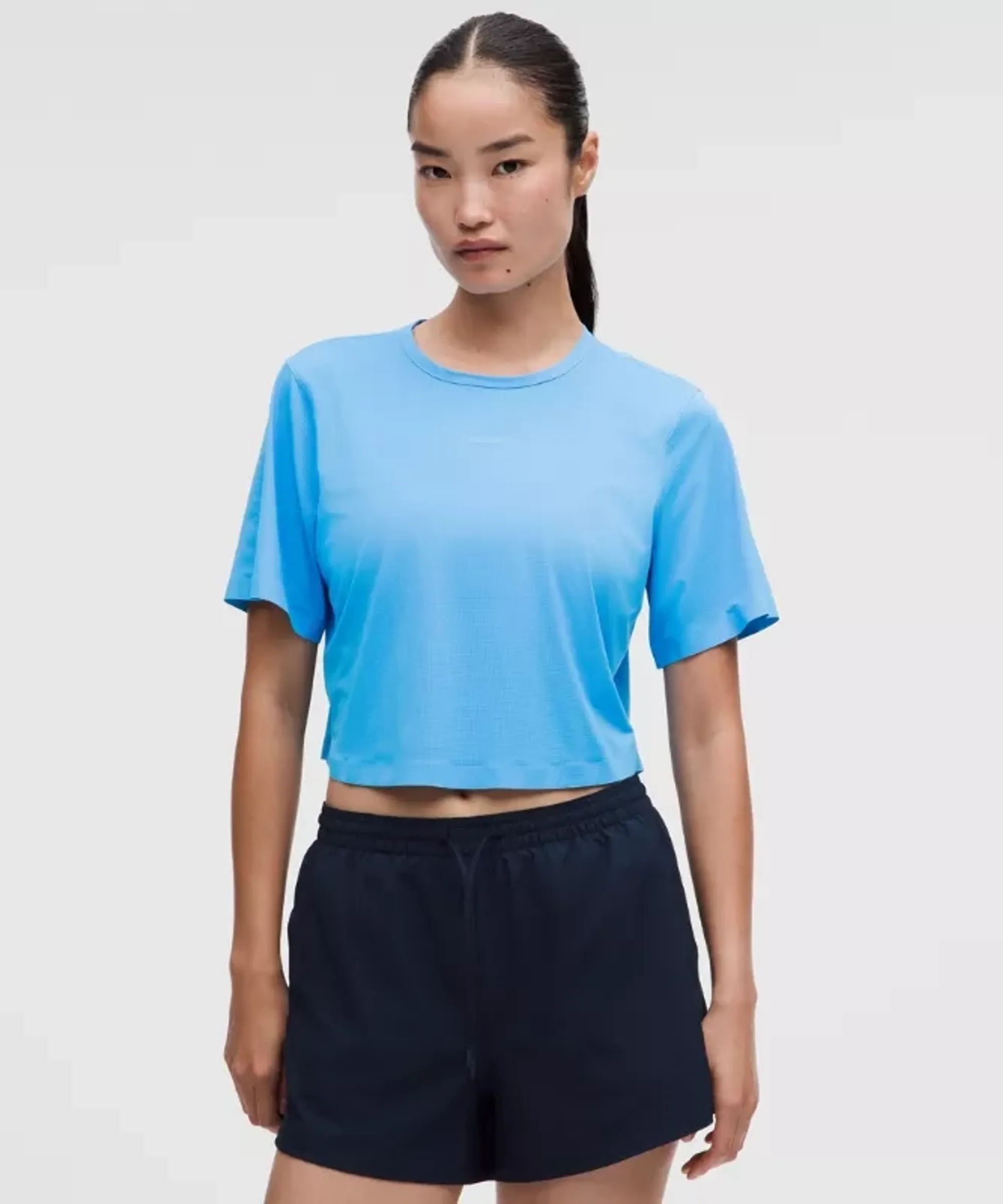 lululemon – Women's Lightweight Relaxed Running Short-Sleeve Shirt – Color Blue – Size XS