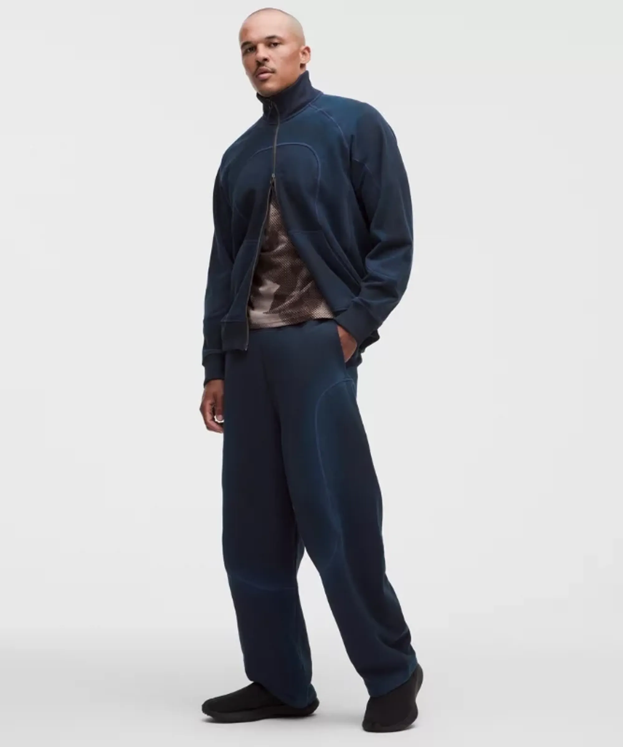 lululemon – Men's Faded French Terry Barrel-Leg Trousers SLNSH Collection – Color Navy Blue – Size Large