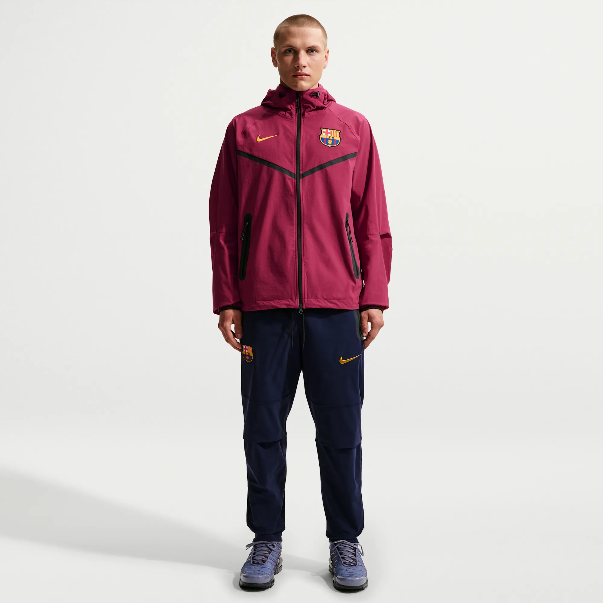 FC Barcelona Tech Men's Nike Football Woven Trousers - Blue
