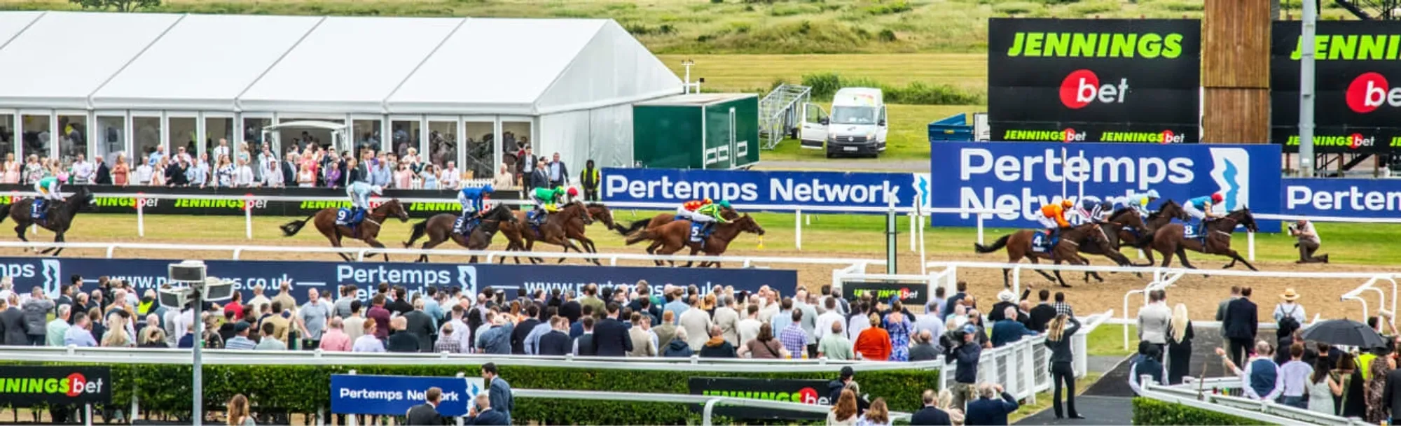 Seasonal Floodlit Racing Raceday Restaurant - 3 Course 2026-12-12