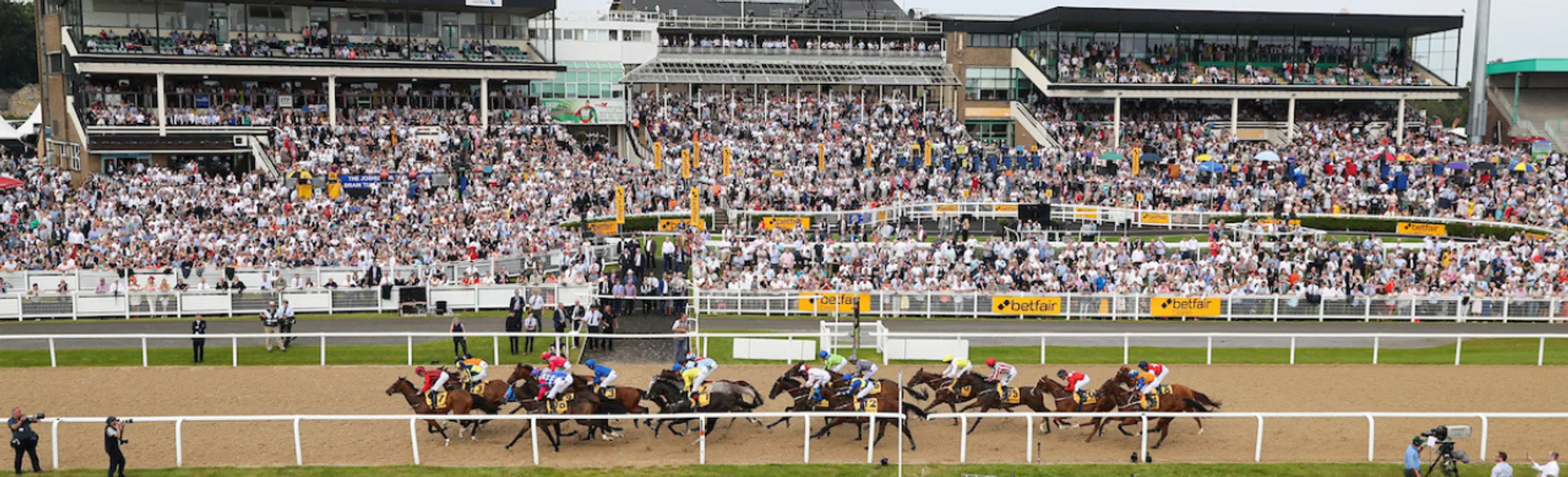 Ladies Day Pizza & Prosecco 2026-07-25