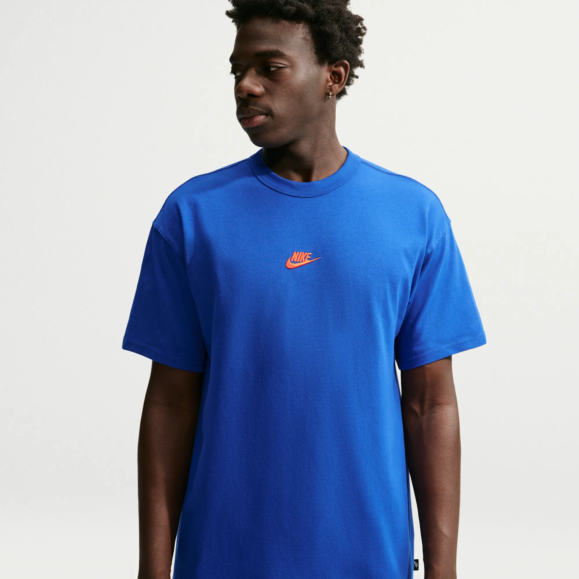 Nike Premium Essentials Men's T-Shirt - Blue