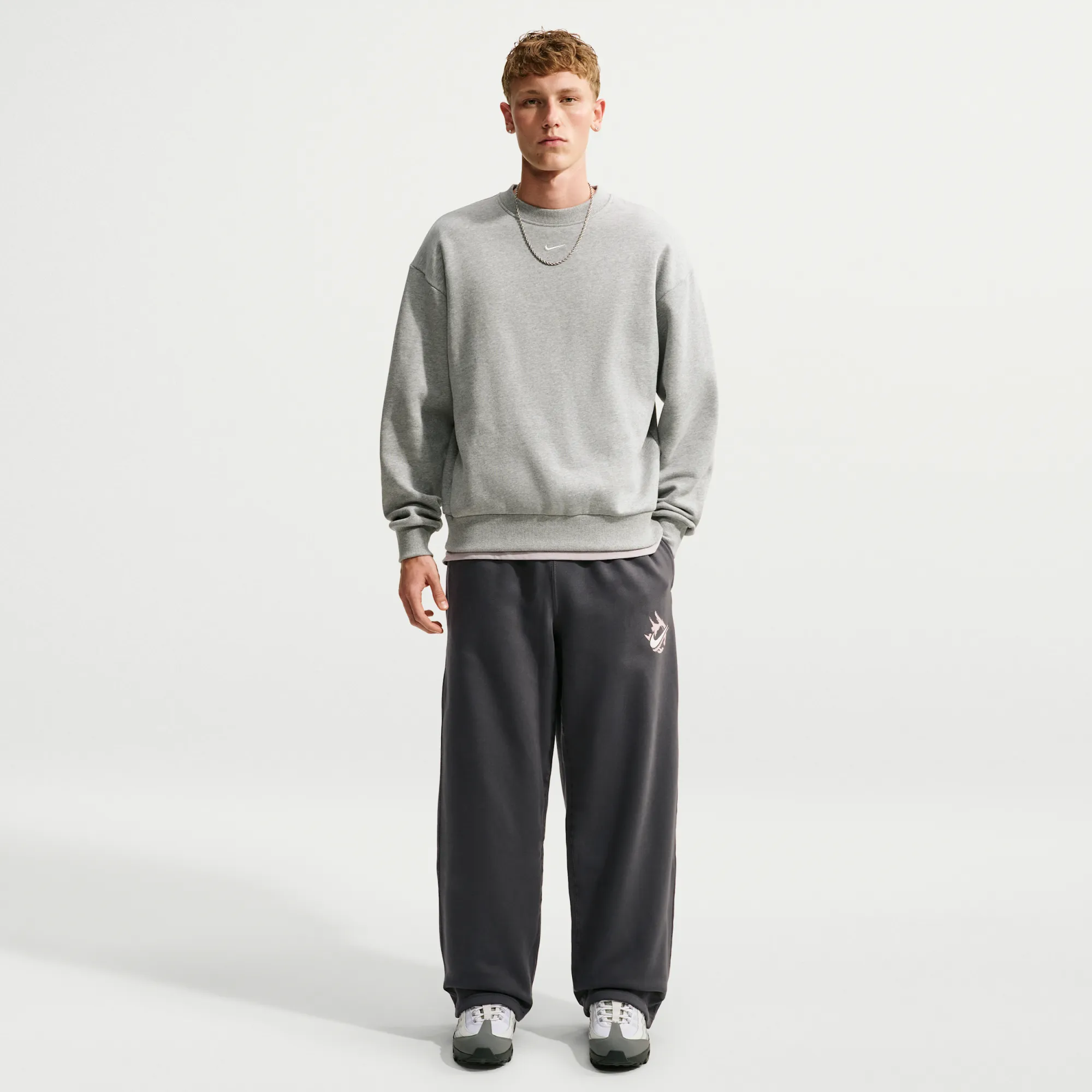 Nike Solo Swoosh Men's Fleece Open-Hem Trousers - Grey - Fleece