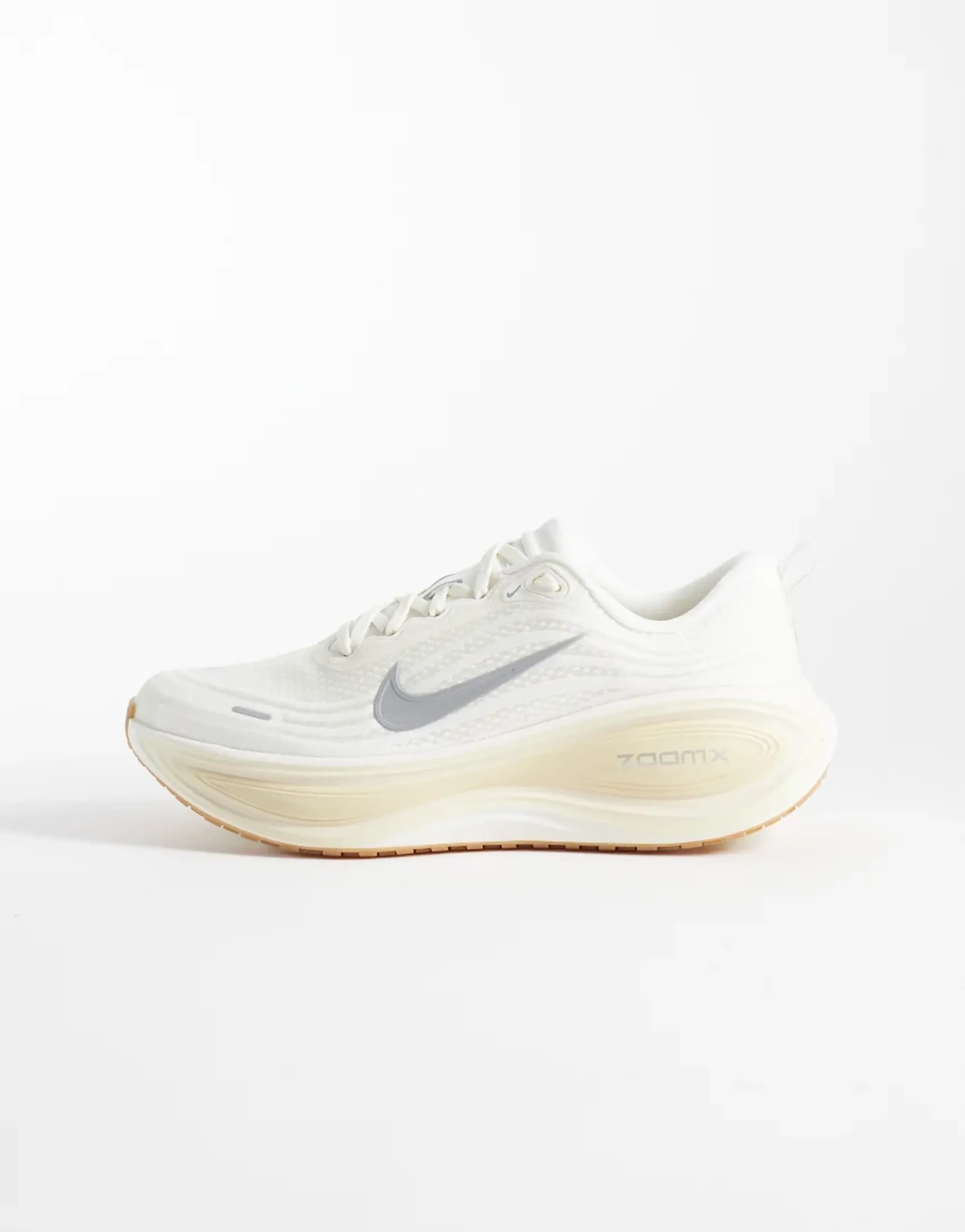 Nike Running Vomero Plus Trainers In Off White & Silver