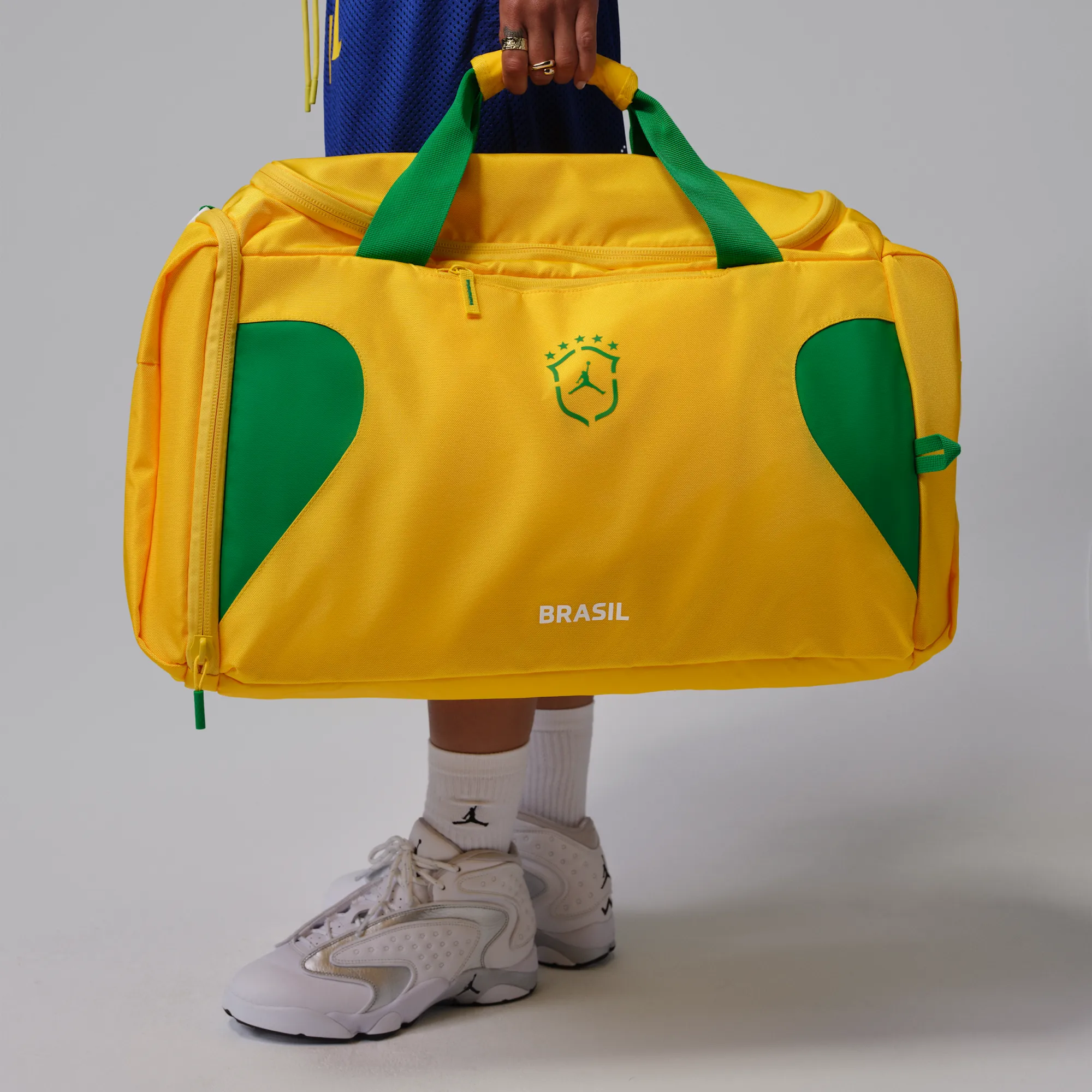 Nike Jordan Brazil Duffel Bag (68.8L) - Yellow