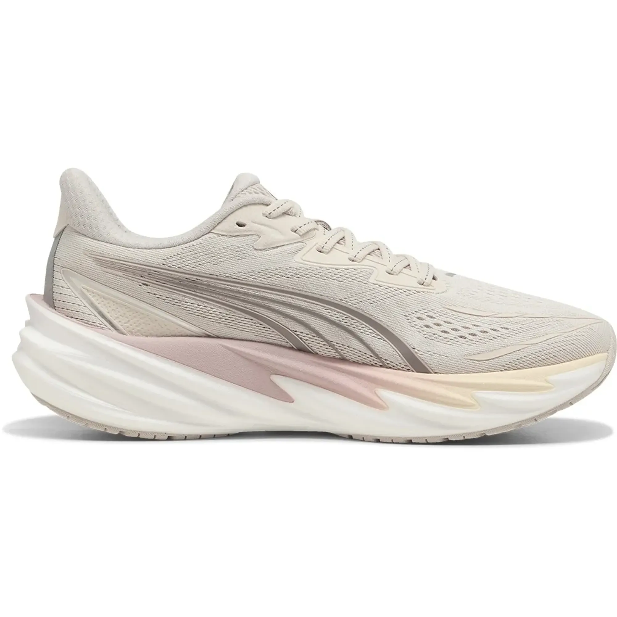 PUMA Velocity NITRO 5 Running Shoes Women in White | Size 3