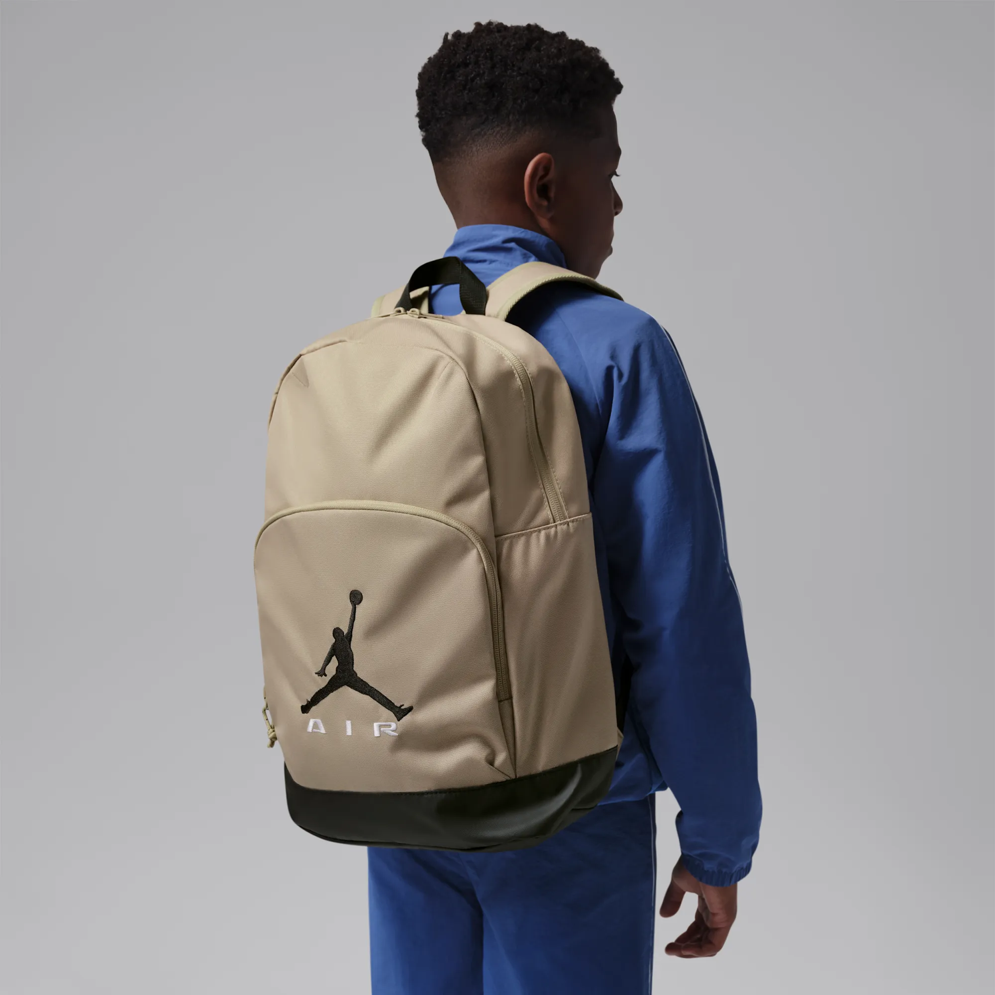 Nike Jordan Older Kids' Air Raid Backpack (17L) - Khaki