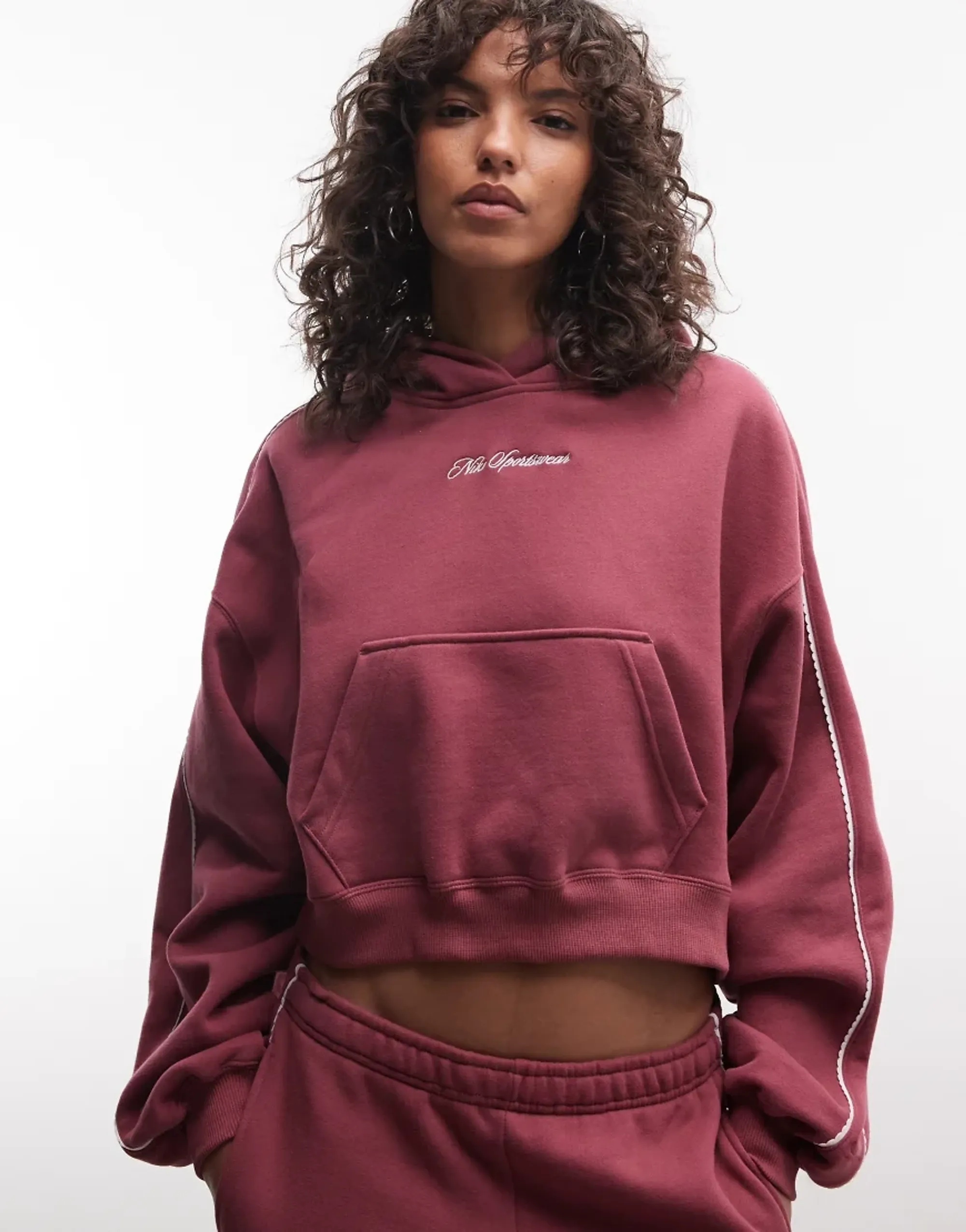 Nike Studio Fleece Mid-Weight Cropped Scalloped Lined Hoodie In Pink