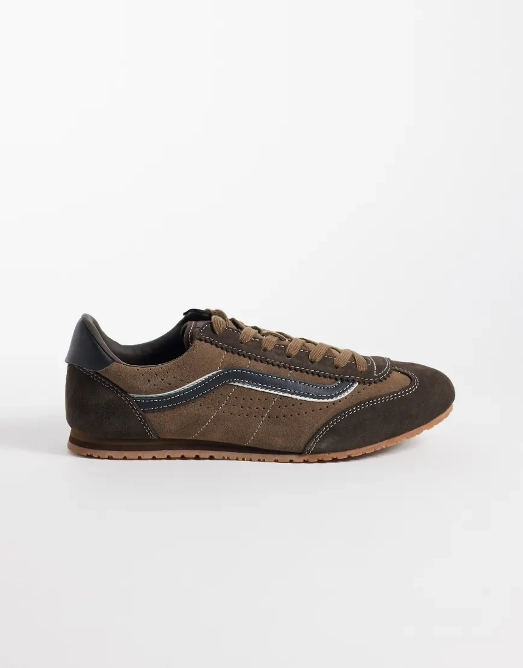 Vans Super Lowpro Trainers In Brown