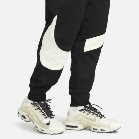 Nike Swoosh Men's Fleece Trousers - Black | DX0564-013 | FOOTY.COM