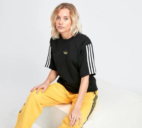 adidas Floating Trefoil T-Shirt - Black / Yellow | FOOTY.COM